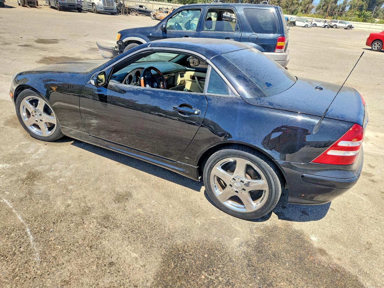 2002 Mercedes-benz Slk 320 Black vin: WDBKK65F82F268442