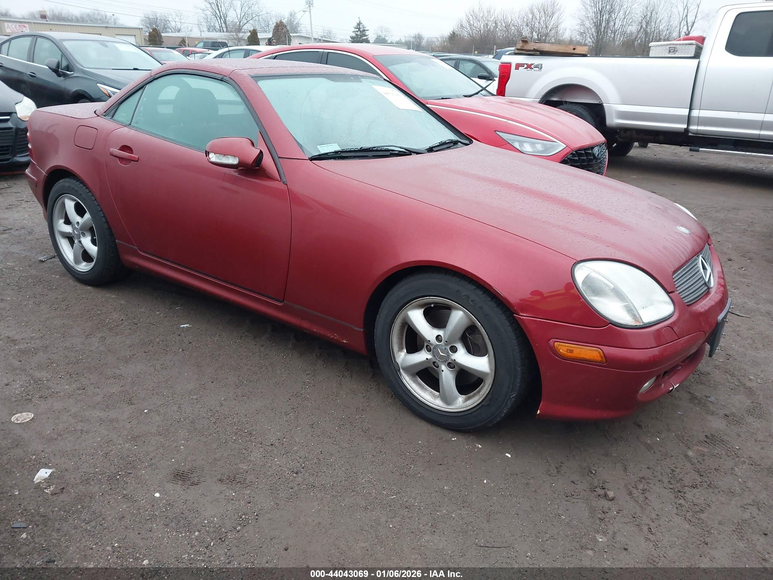 2003 Mercedes-benz Slk 320   Red vin: WDBKK65F83F277336
