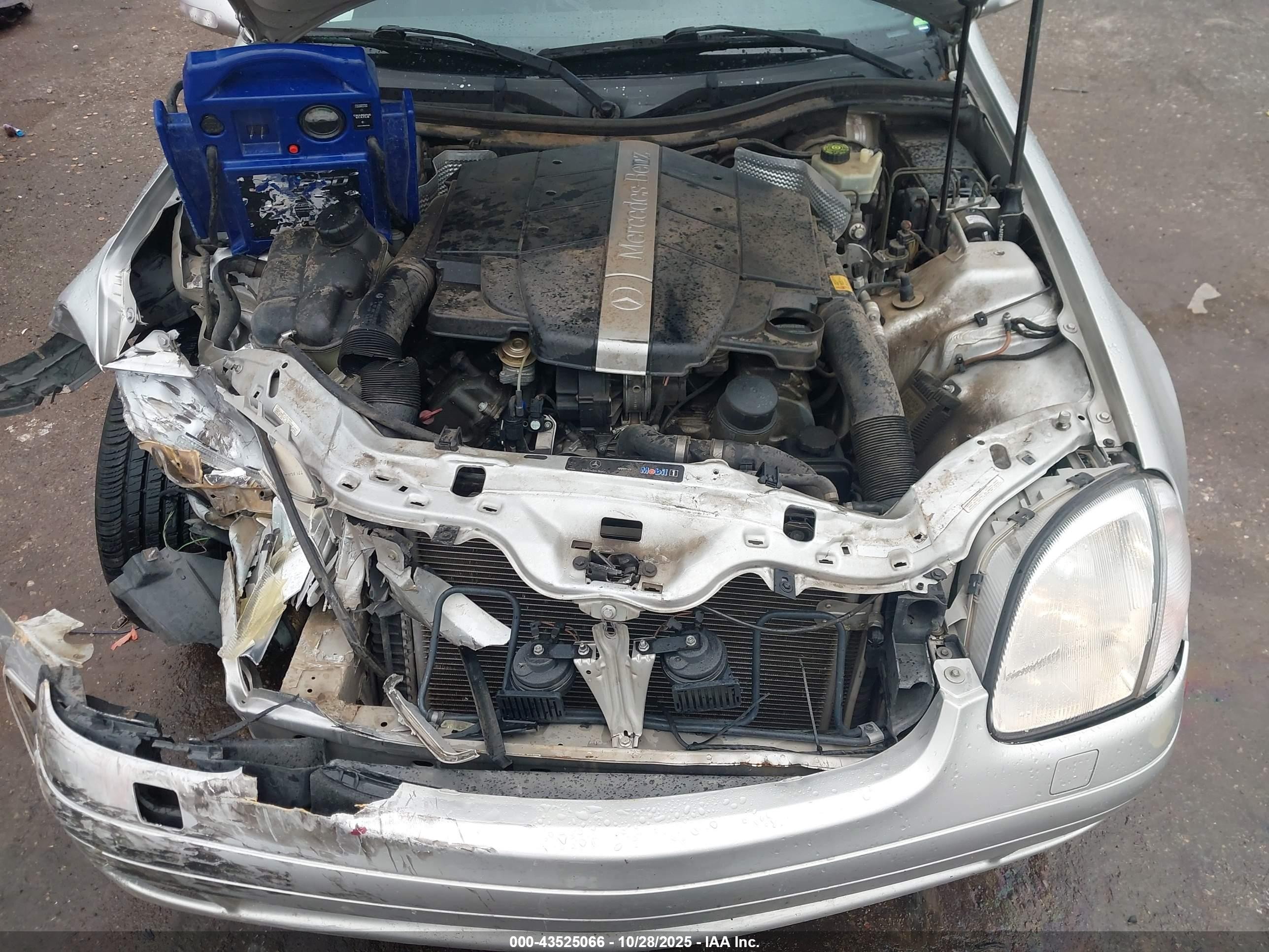 2003 Mercedes-benz Slk 320   Silver vin: WDBKK65F83F282407