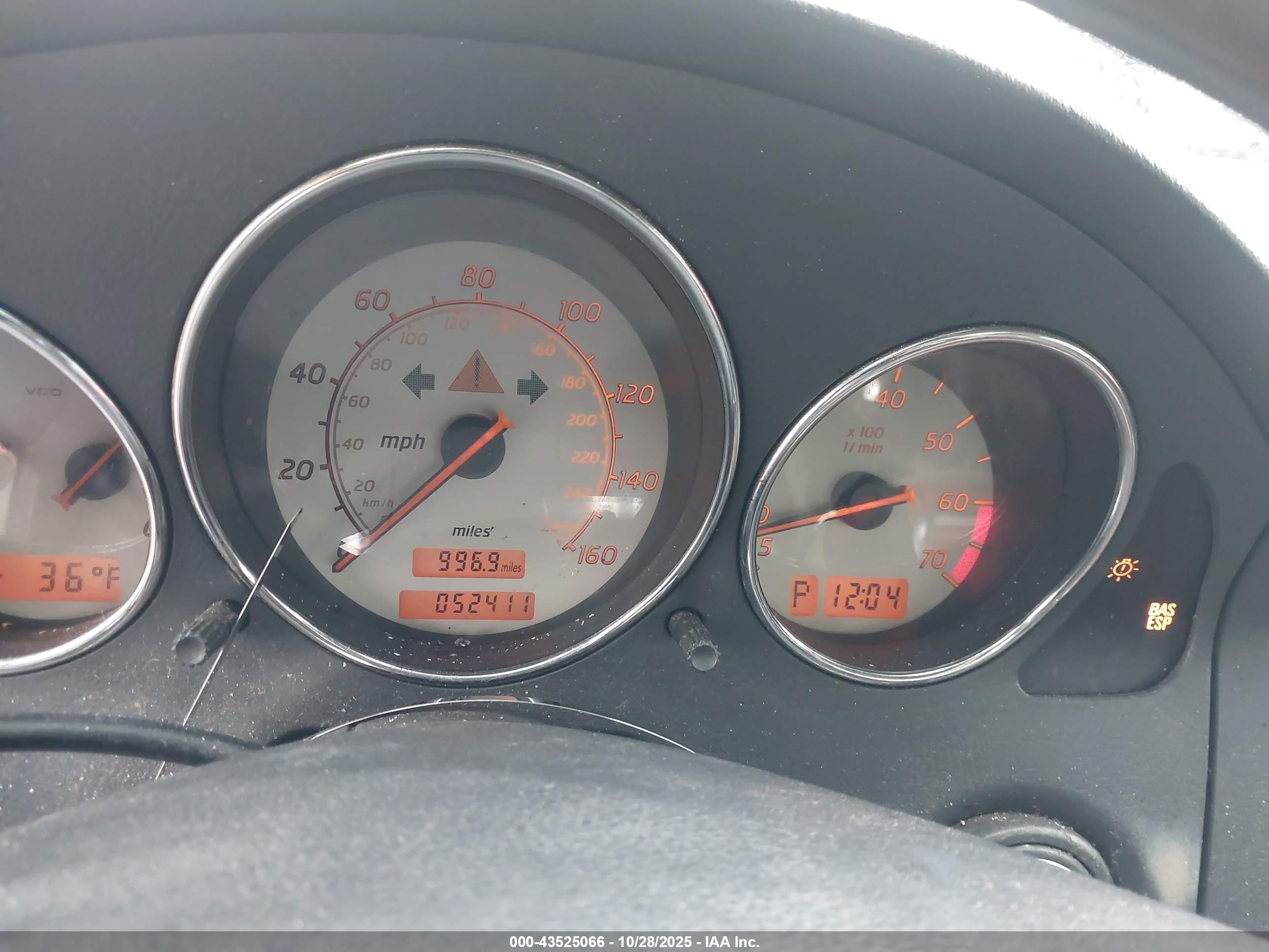 2003 Mercedes-benz Slk 320   Silver vin: WDBKK65F83F282407