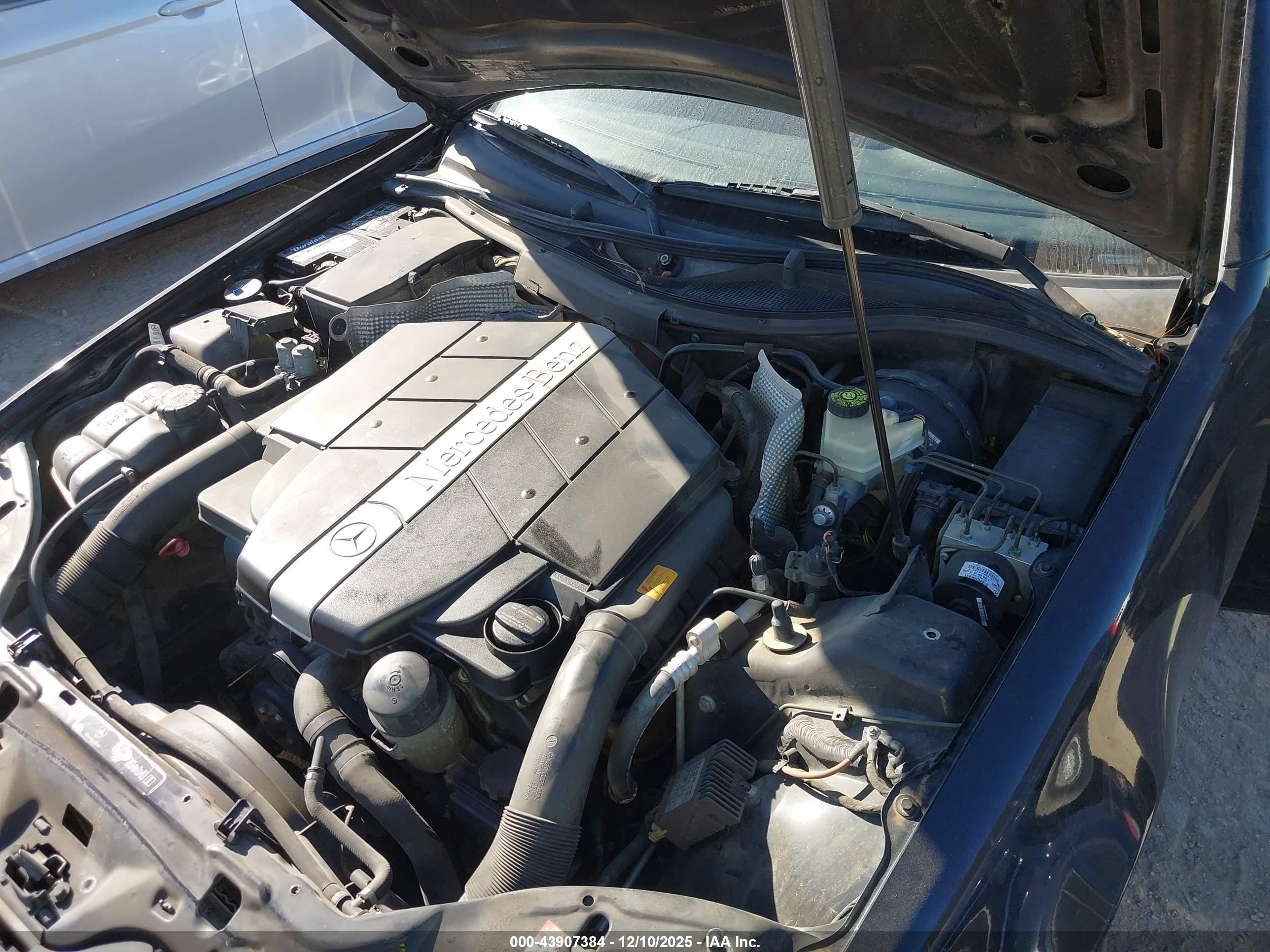 2003 Mercedes-benz Slk 320   Black vin: WDBKK65F83F286599