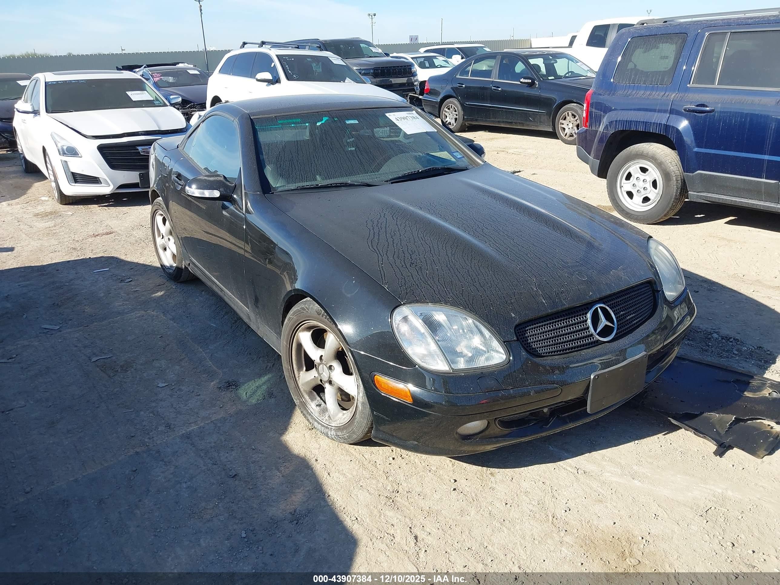 2003 Mercedes-benz Slk 320   Black vin: WDBKK65F83F286599
