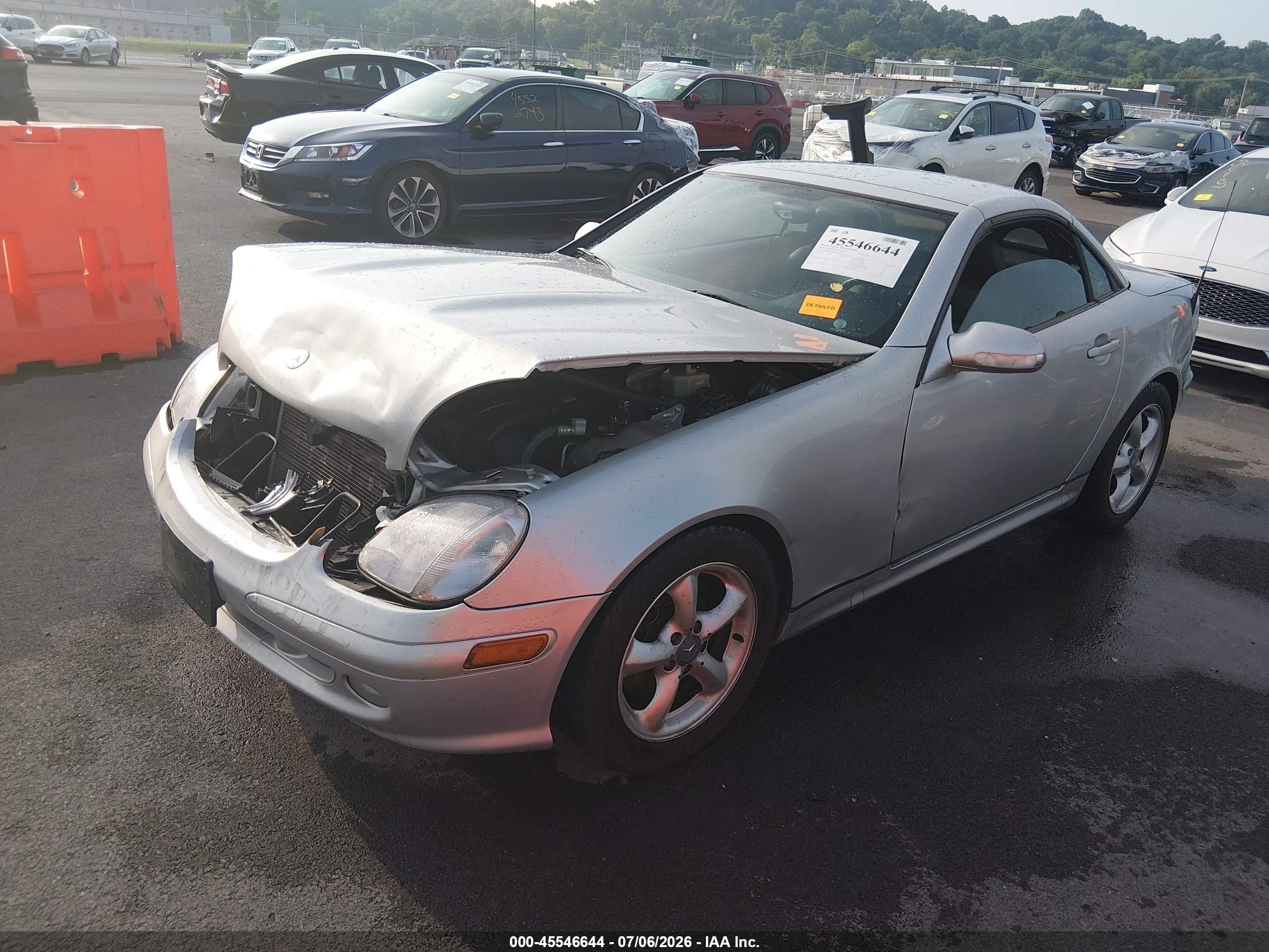 2003 Mercedes-benz Slk 320   Silver vin: WDBKK65F83F297604