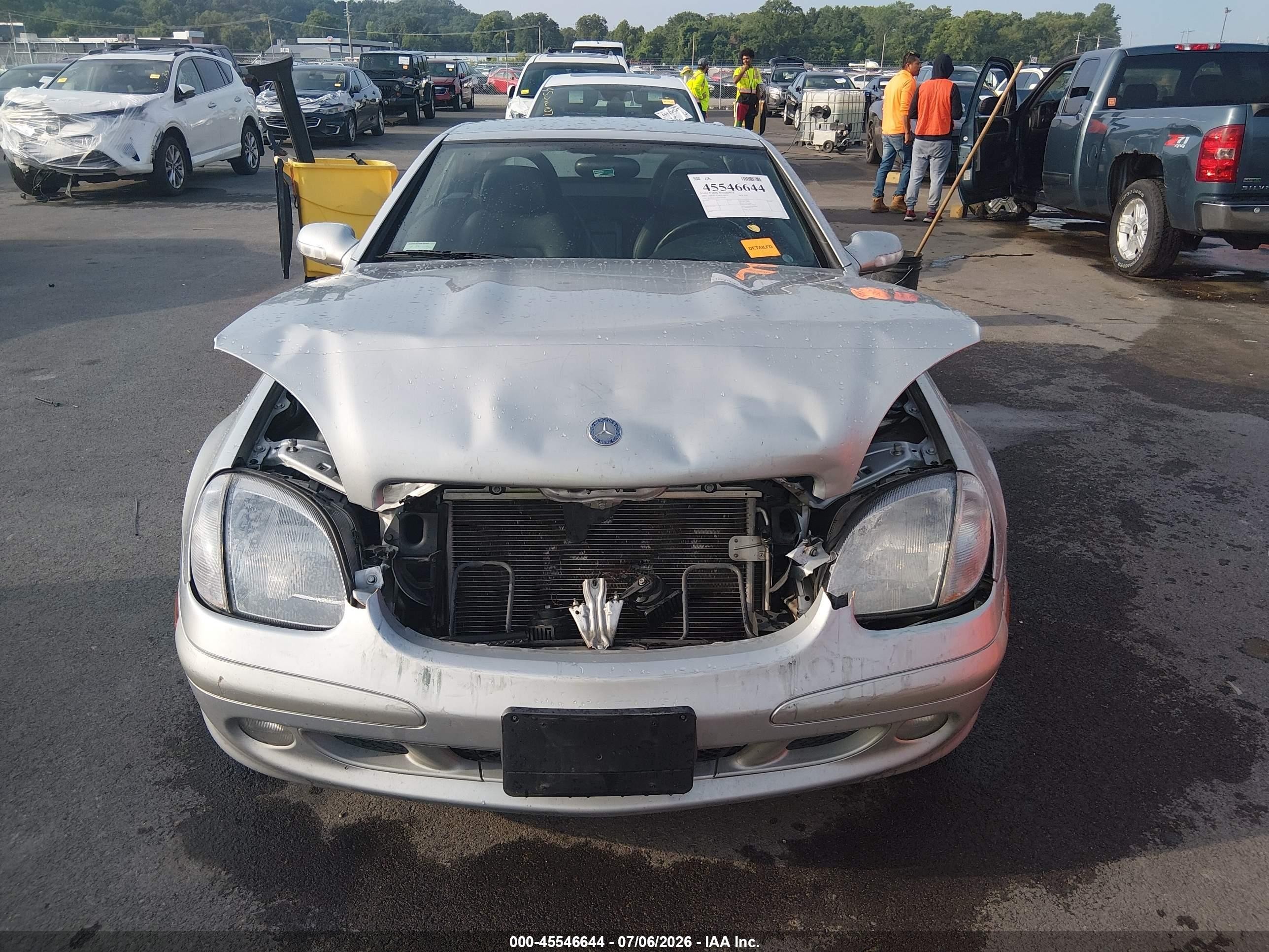 2003 Mercedes-benz Slk 320   Silver vin: WDBKK65F83F297604