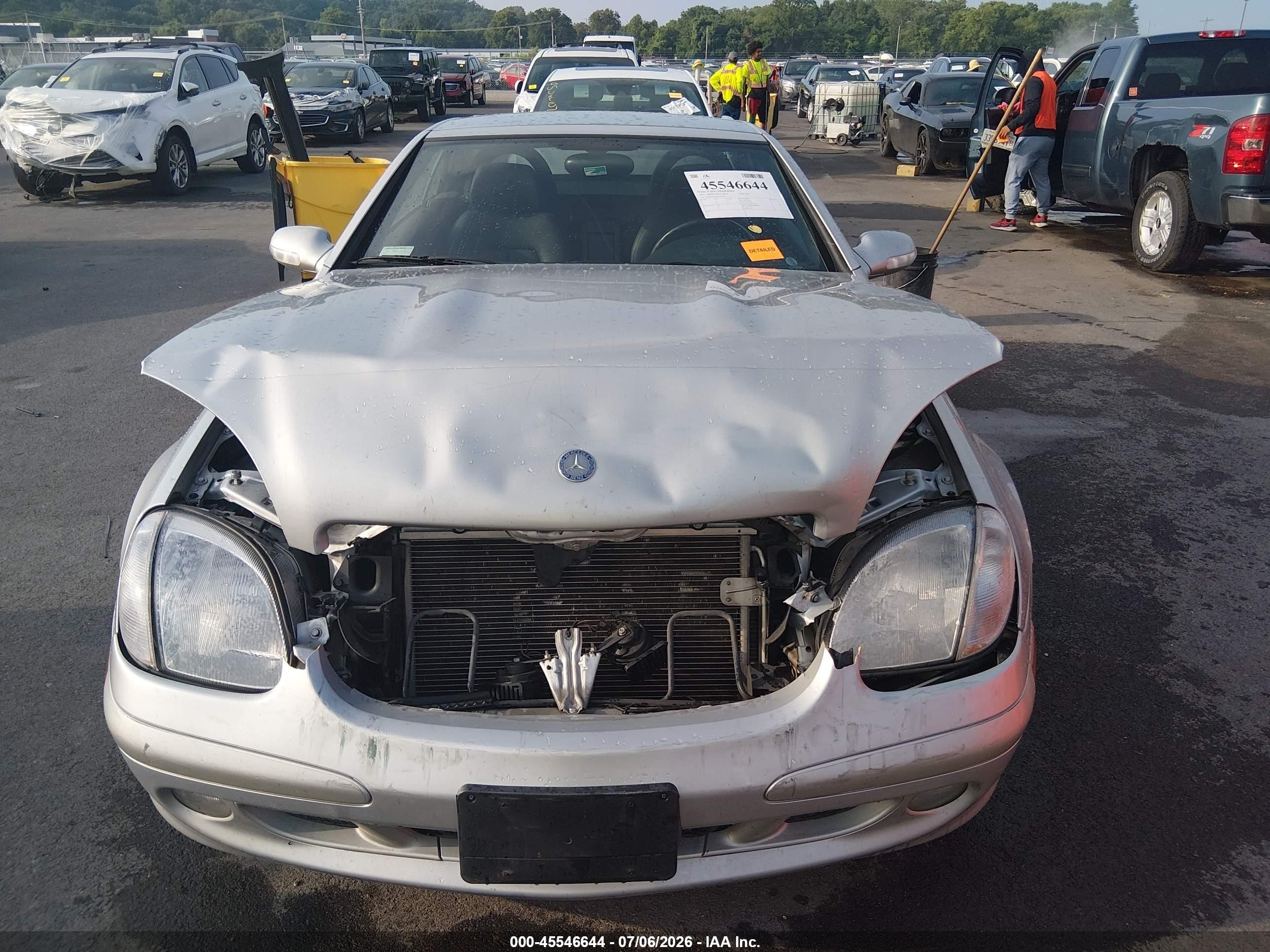 2003 Mercedes-benz Slk 320   Silver vin: WDBKK65F83F297604