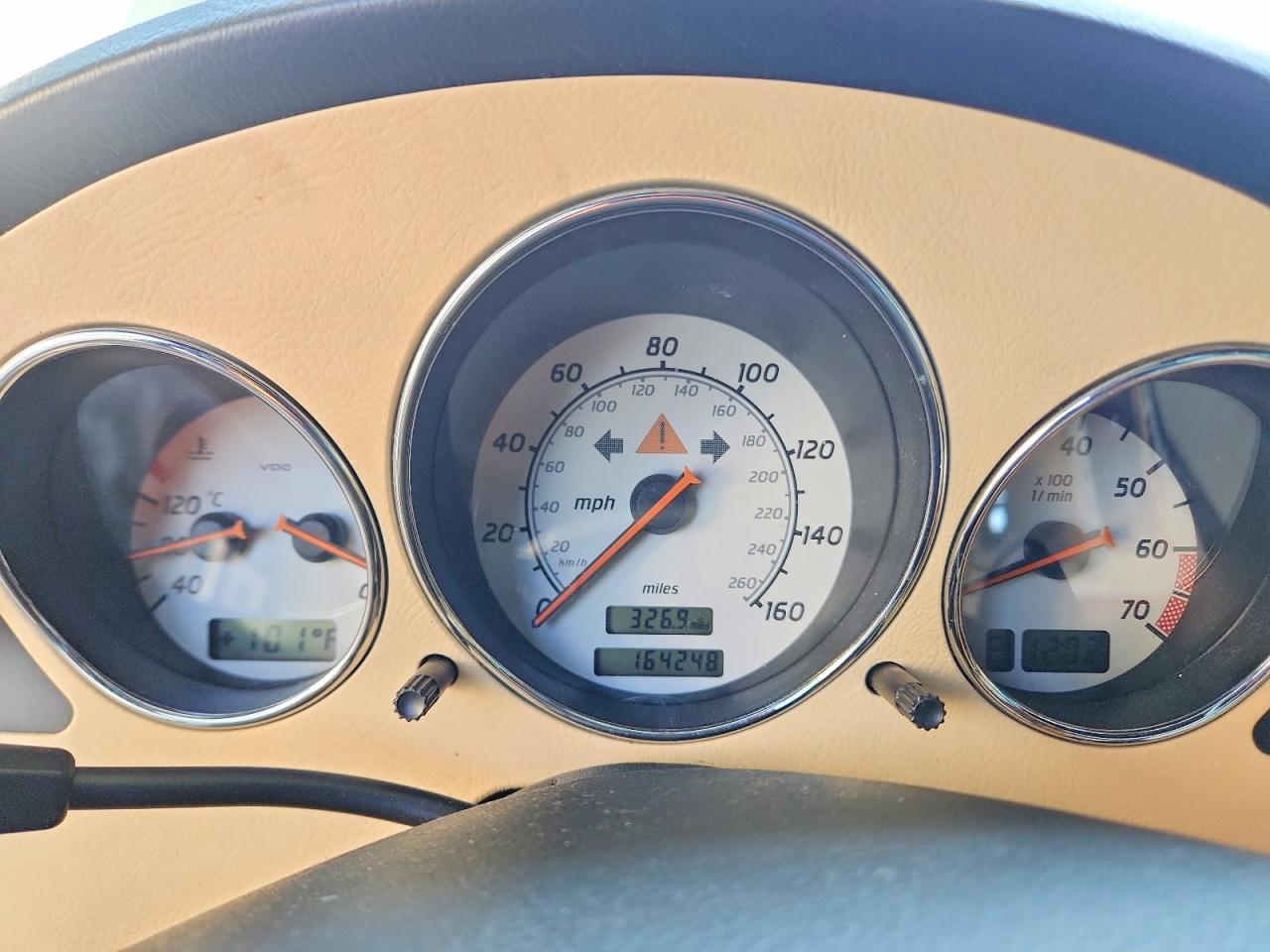 2004 Mercedes-benz Slk 320 White vin: WDBKK65F84F300485