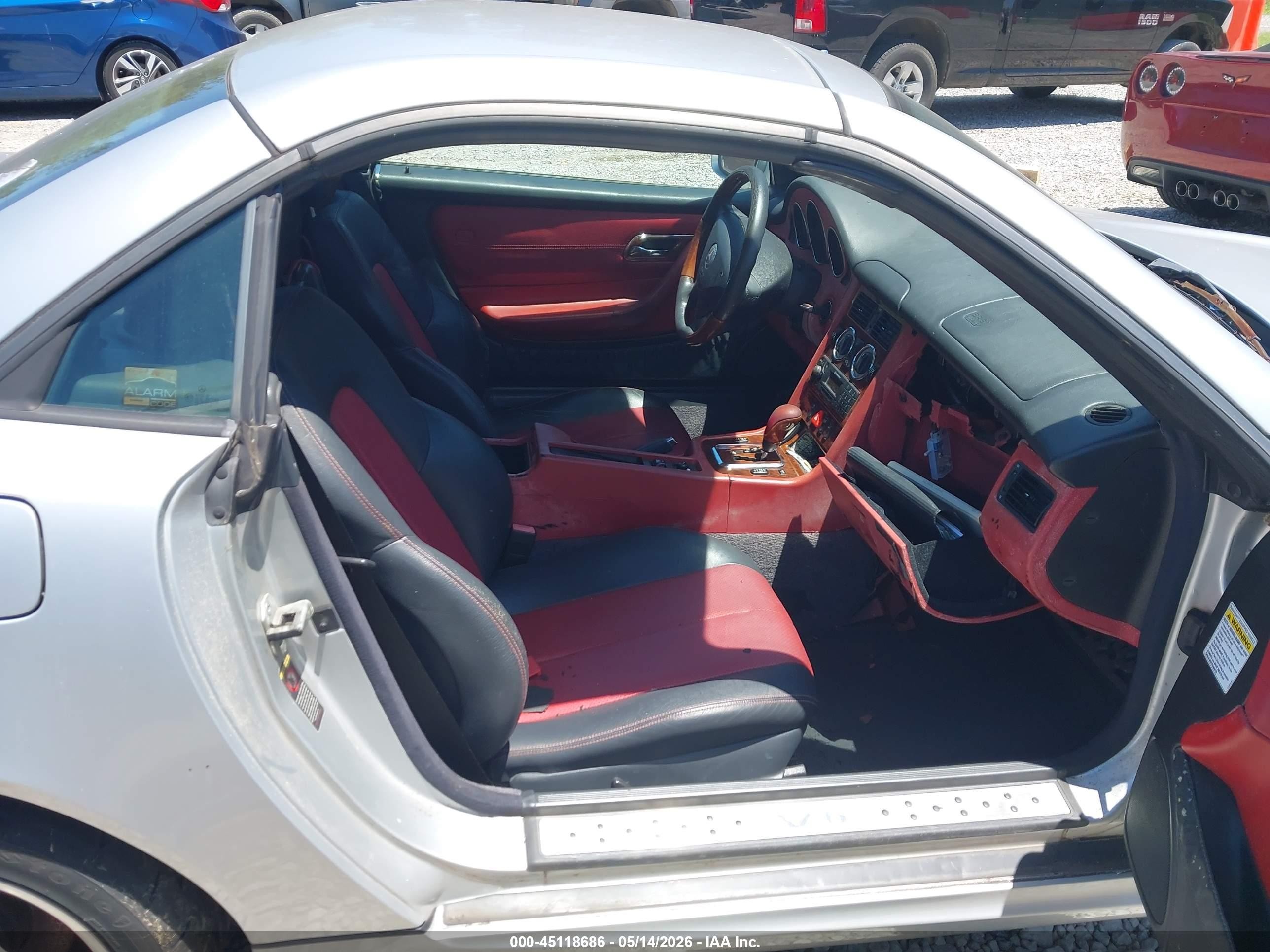 2001 Mercedes-benz Slk 320   Silver vin: WDBKK65F91F182846