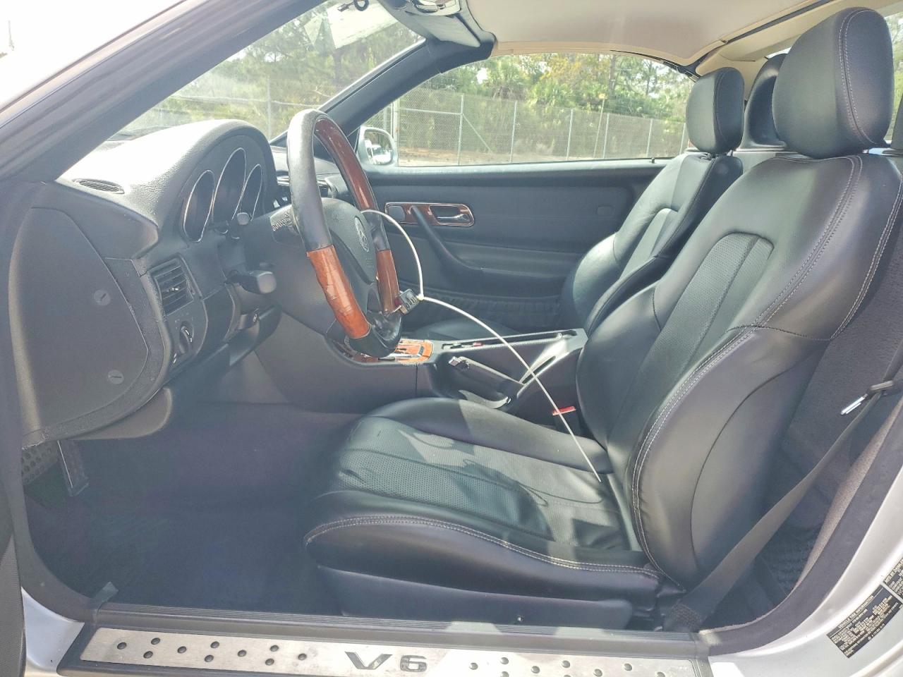2001 Mercedes-benz Slk 320 Silver vin: WDBKK65F91F188887
