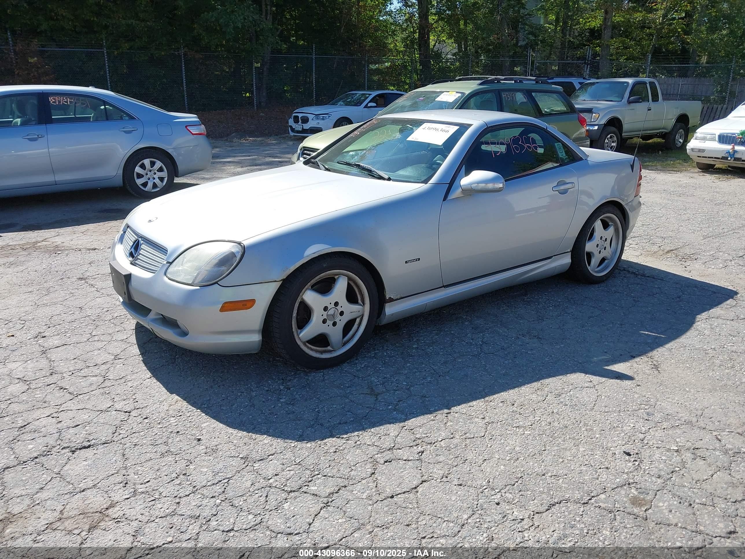 2001 Mercedes-benz Slk 320 Silver vin: WDBKK65F91F201864