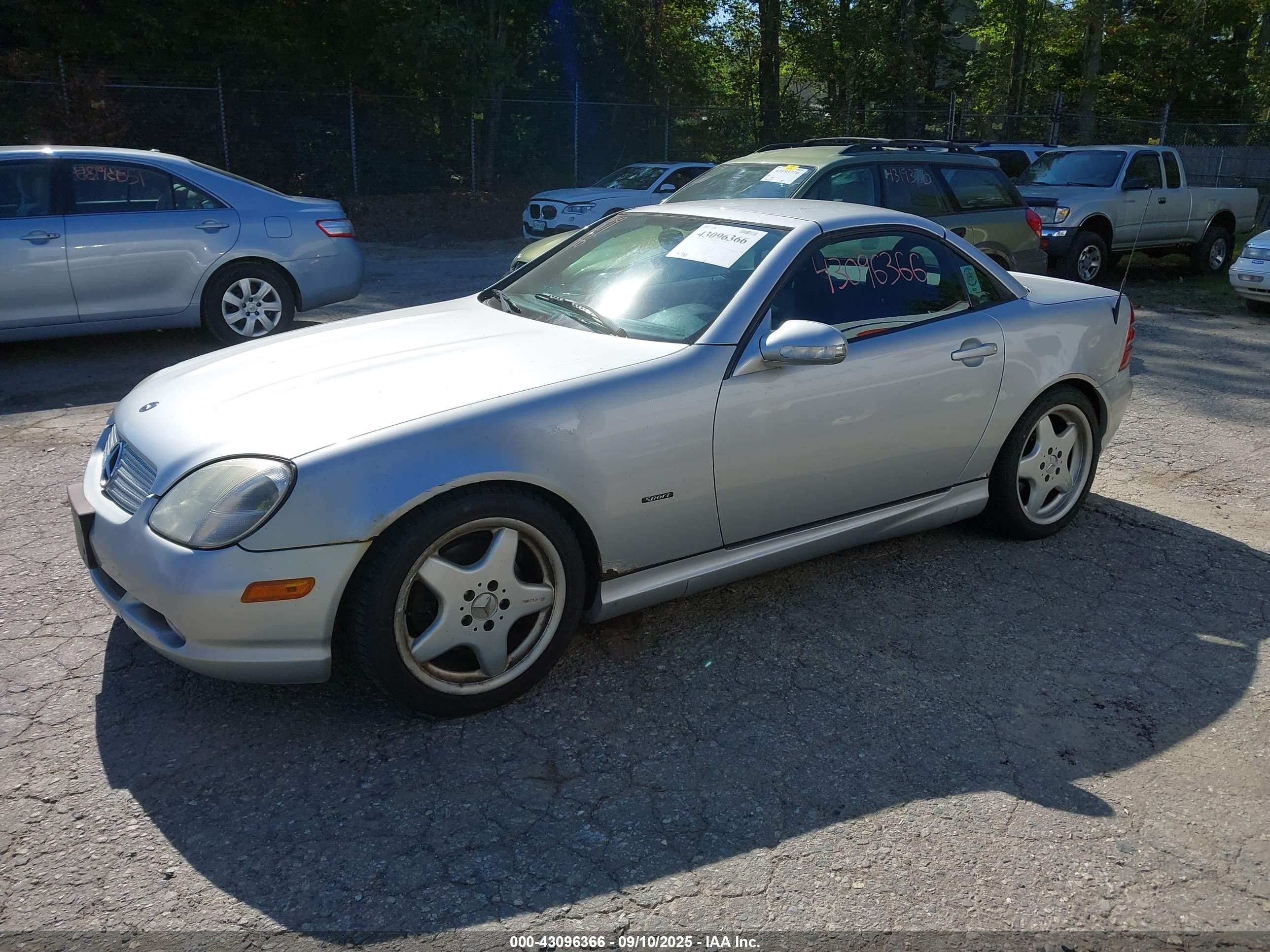 2001 Mercedes-benz Slk 320 Silver vin: WDBKK65F91F201864