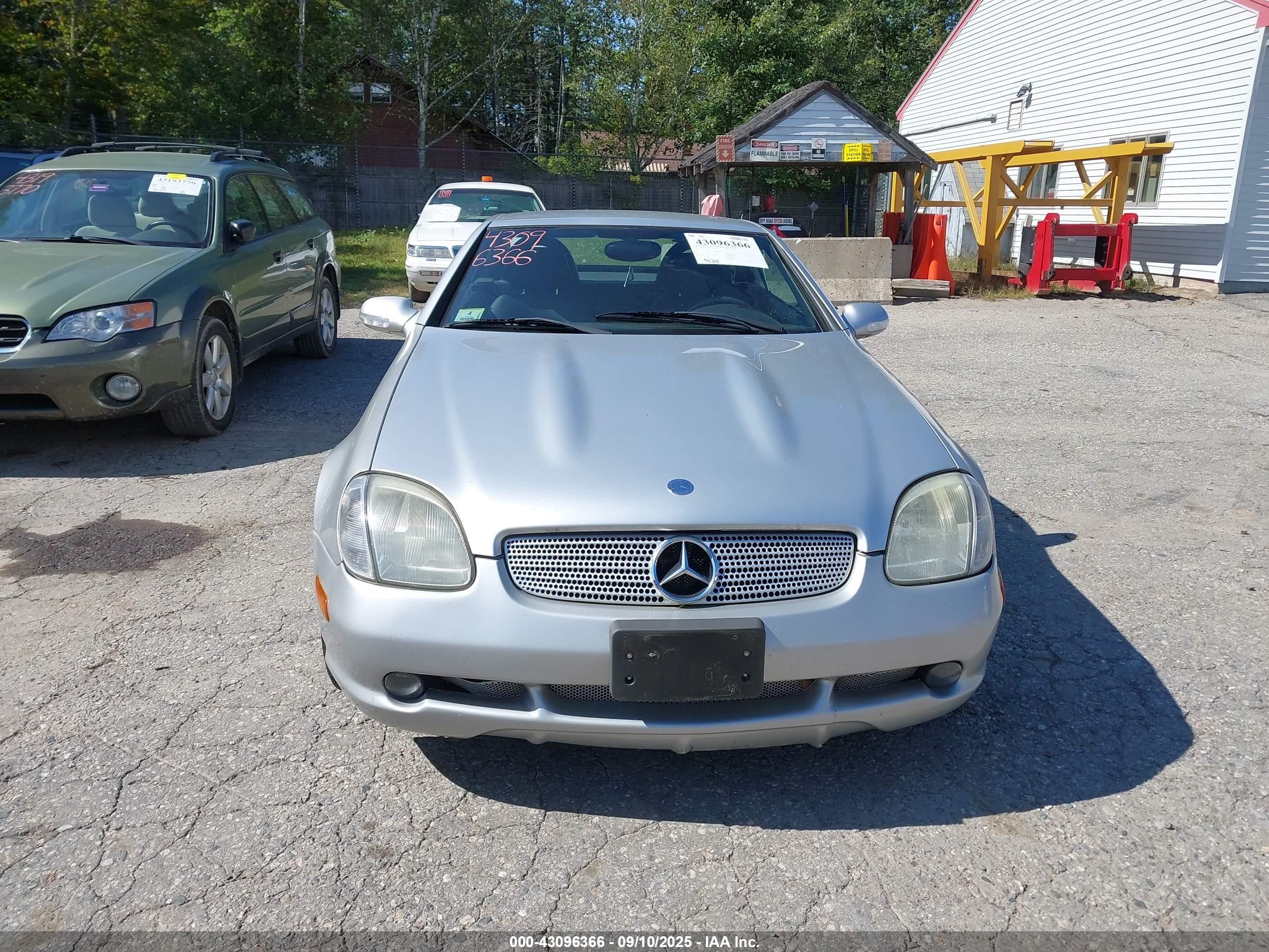 2001 Mercedes-benz Slk 320 Silver vin: WDBKK65F91F201864