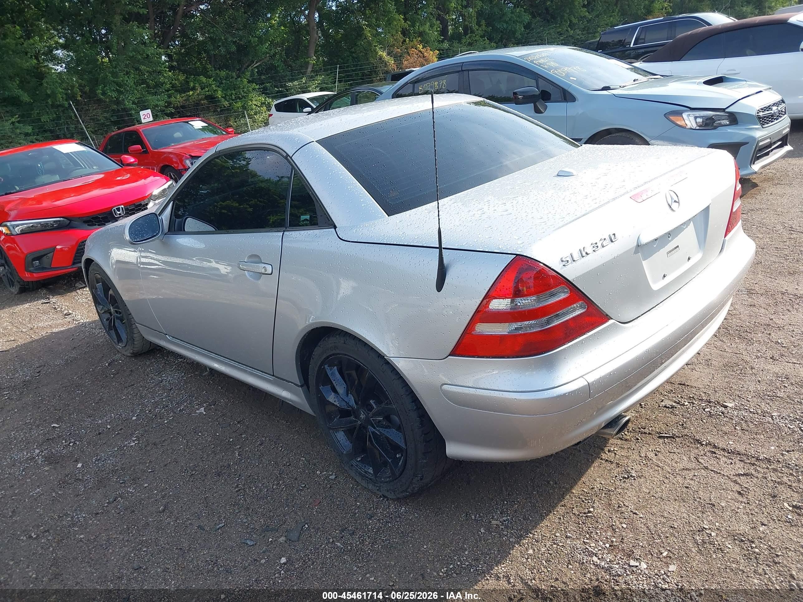 2002 Mercedes-benz Slk 320   Silver vin: WDBKK65F92F241251