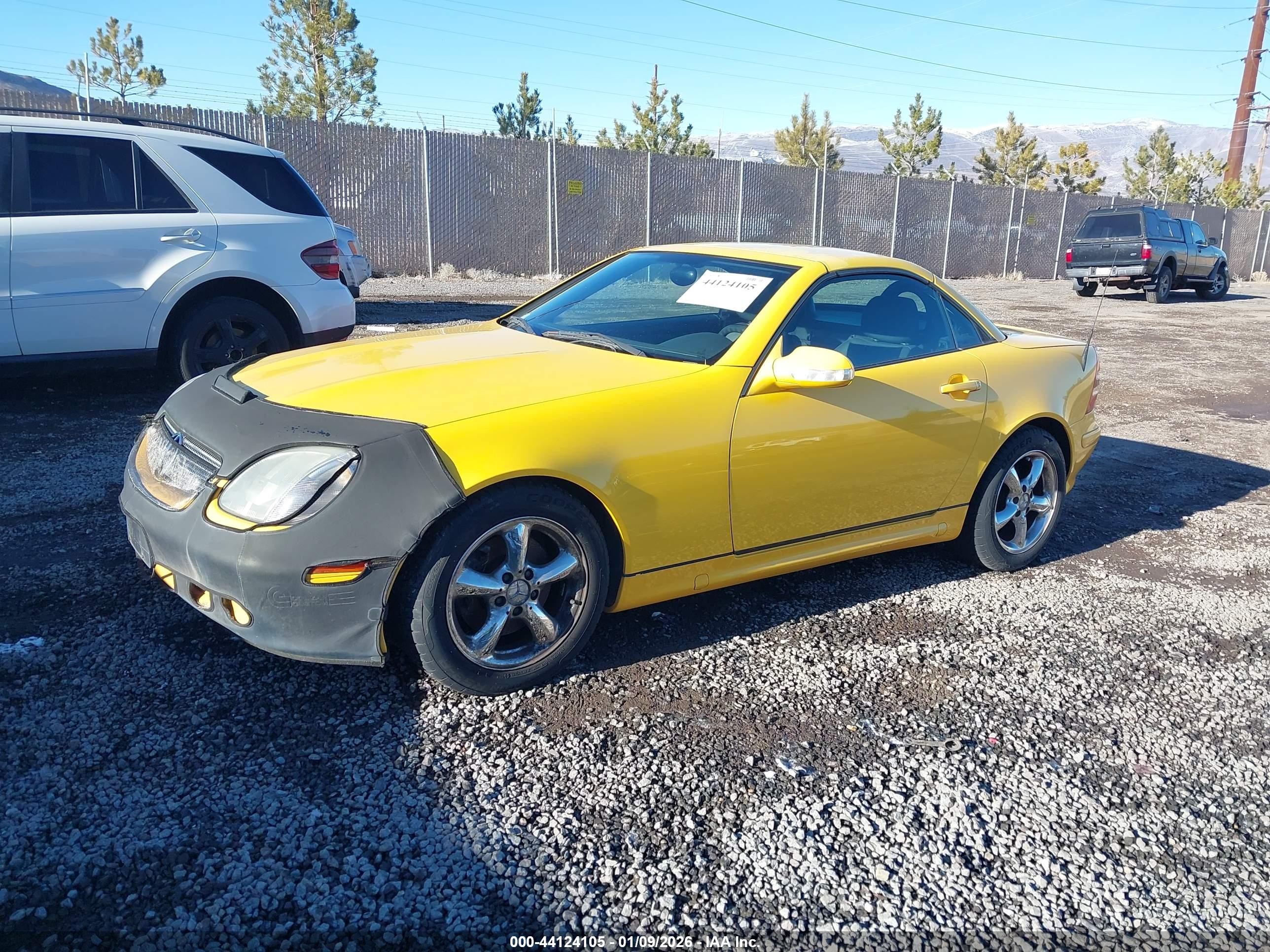 2002 Mercedes-benz Slk 320   Желтый vin: WDBKK65F92F259801