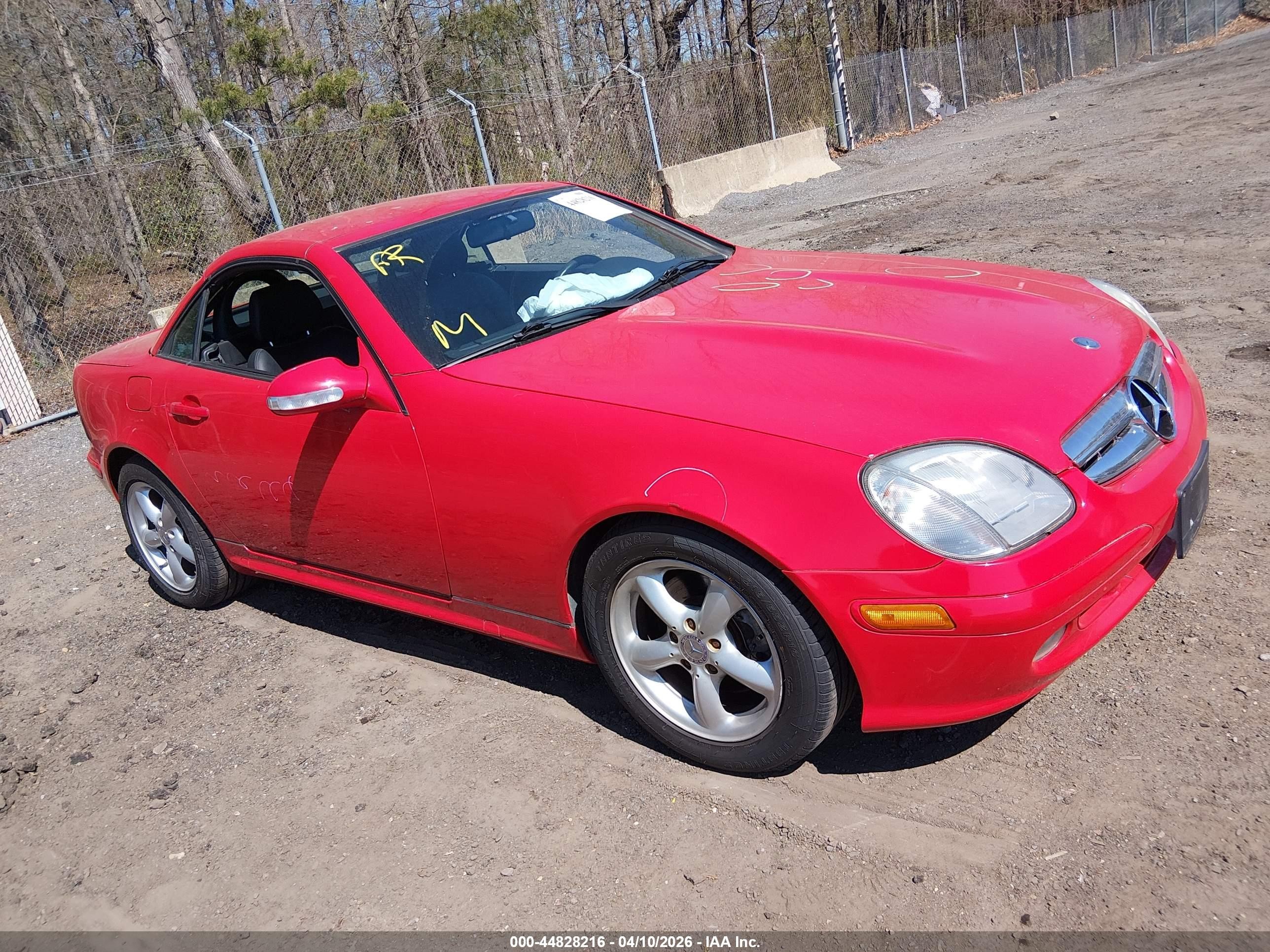 2003 Mercedes-benz Slk 320   Red vin: WDBKK65F93F282318