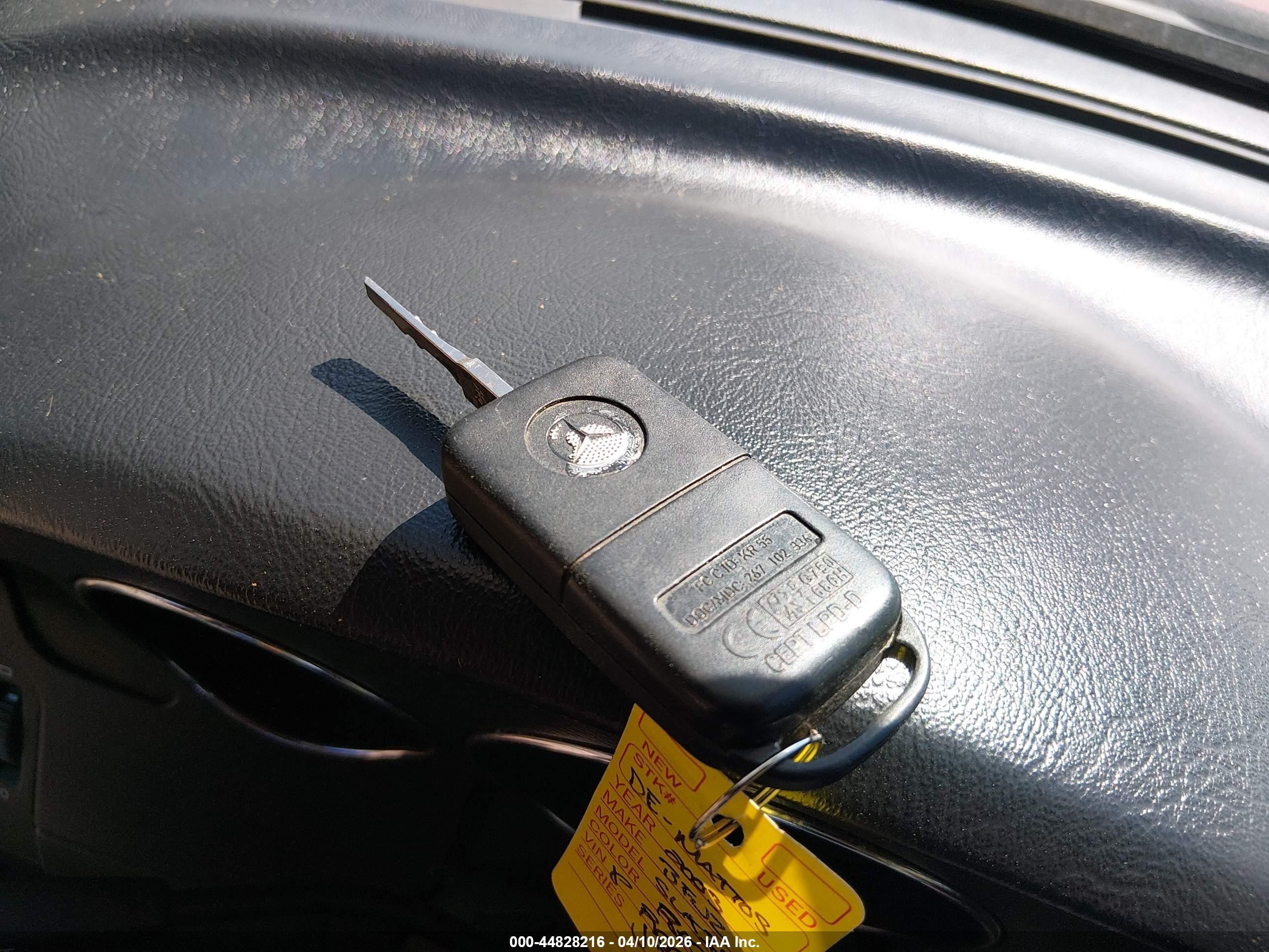 2003 Mercedes-benz Slk 320   Red vin: WDBKK65F93F282318