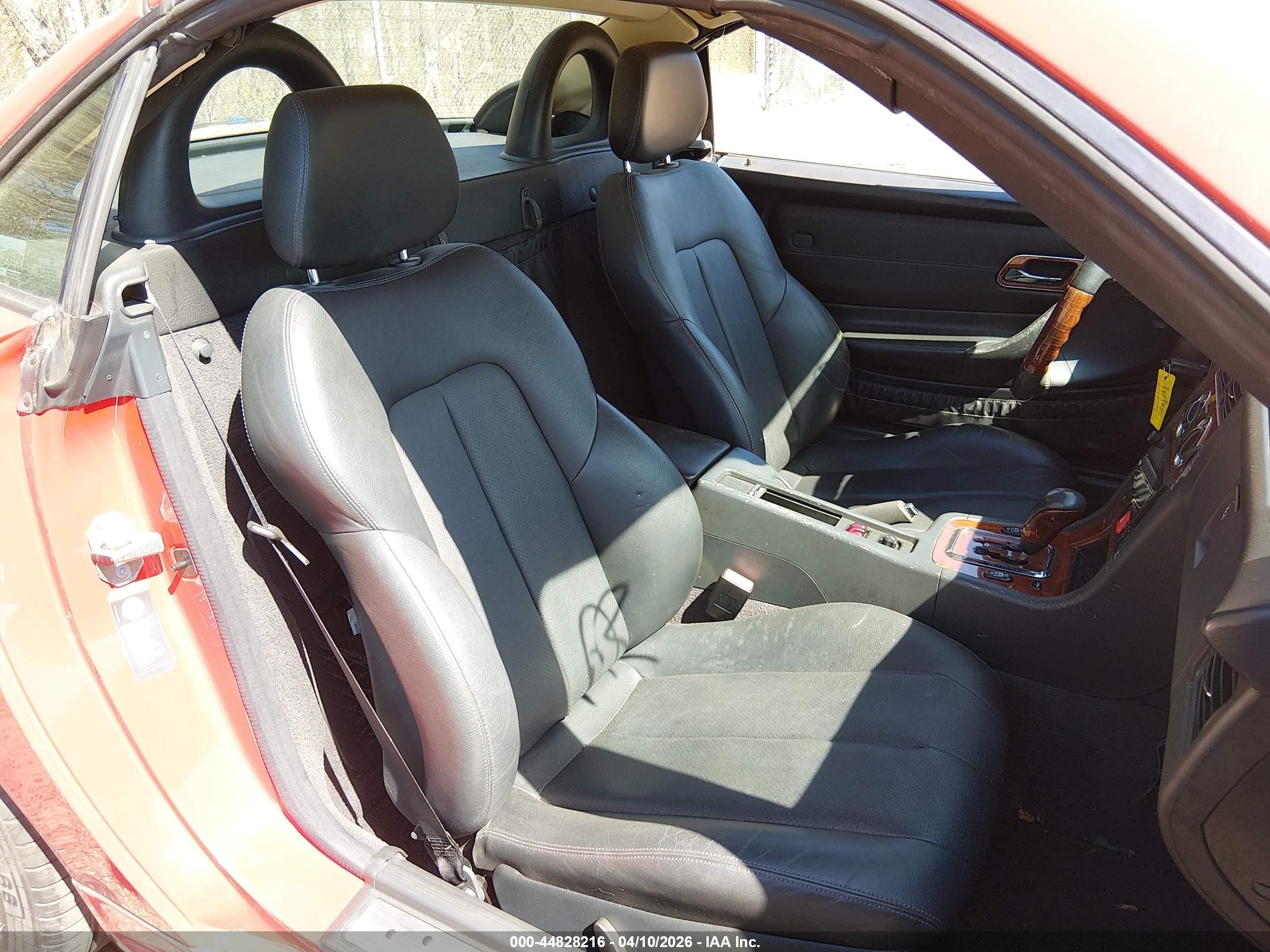 2003 Mercedes-benz Slk 320   Red vin: WDBKK65F93F282318