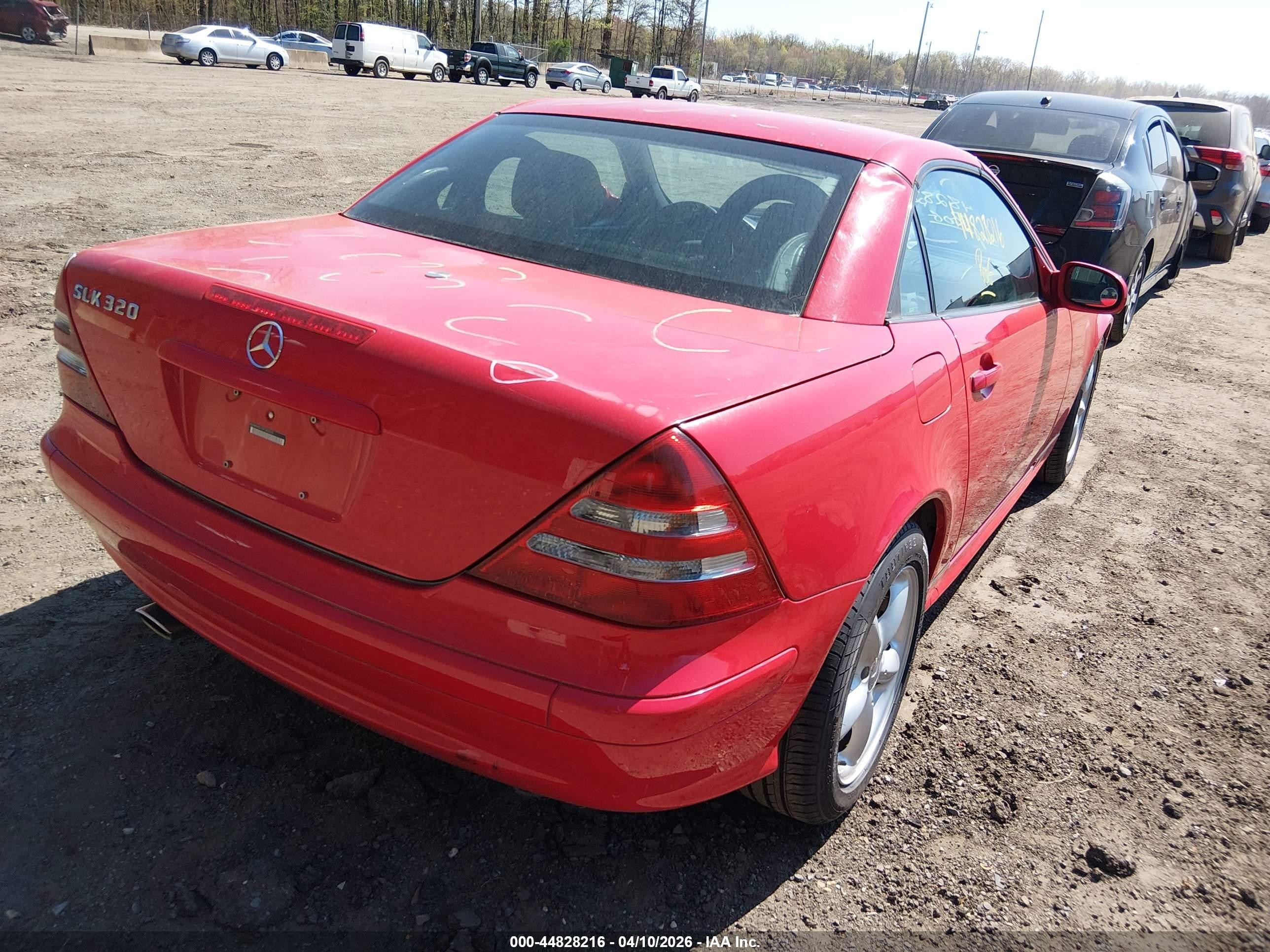 2003 Mercedes-benz Slk 320   Red vin: WDBKK65F93F282318