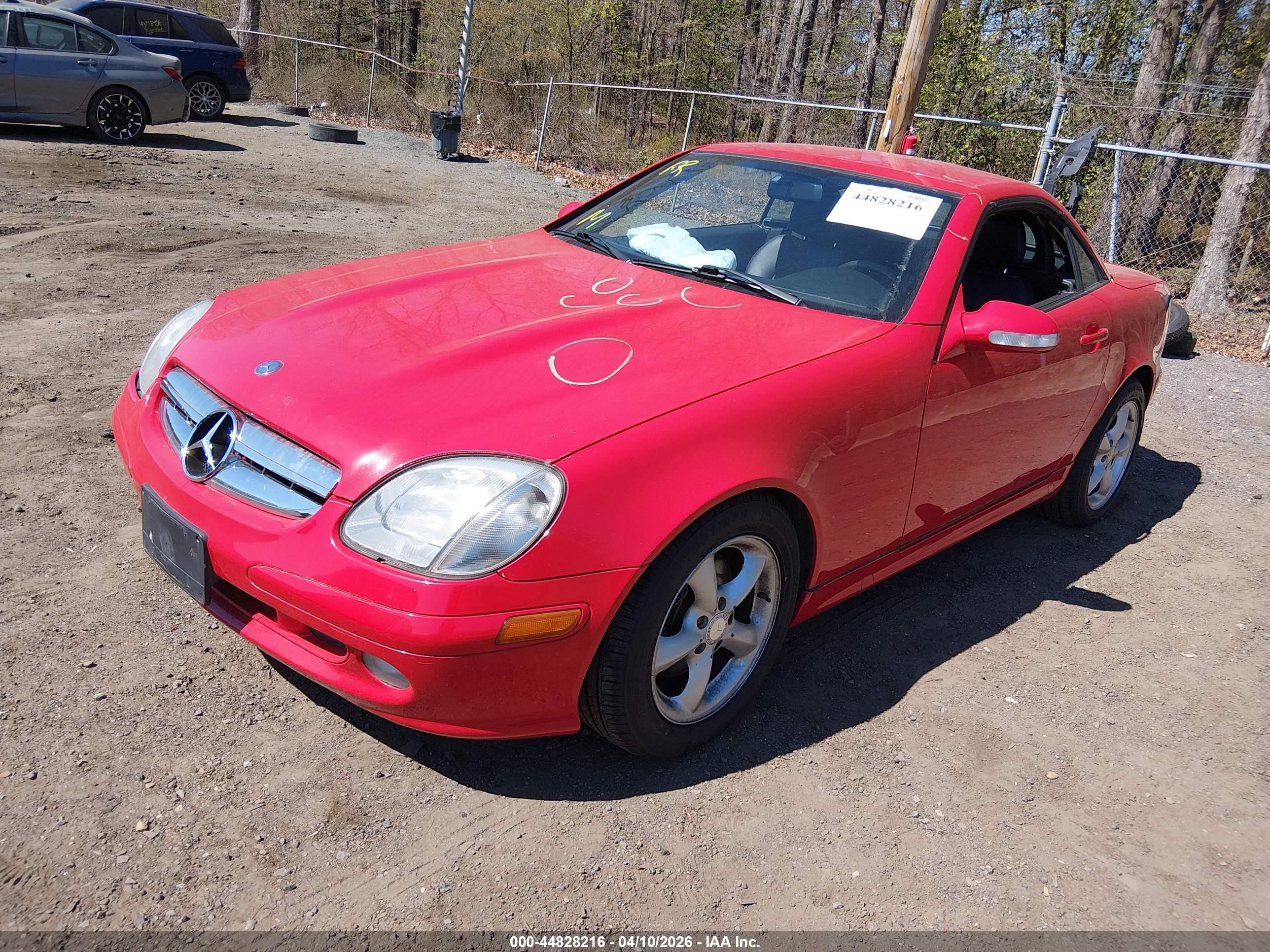 2003 Mercedes-benz Slk 320   Red vin: WDBKK65F93F282318
