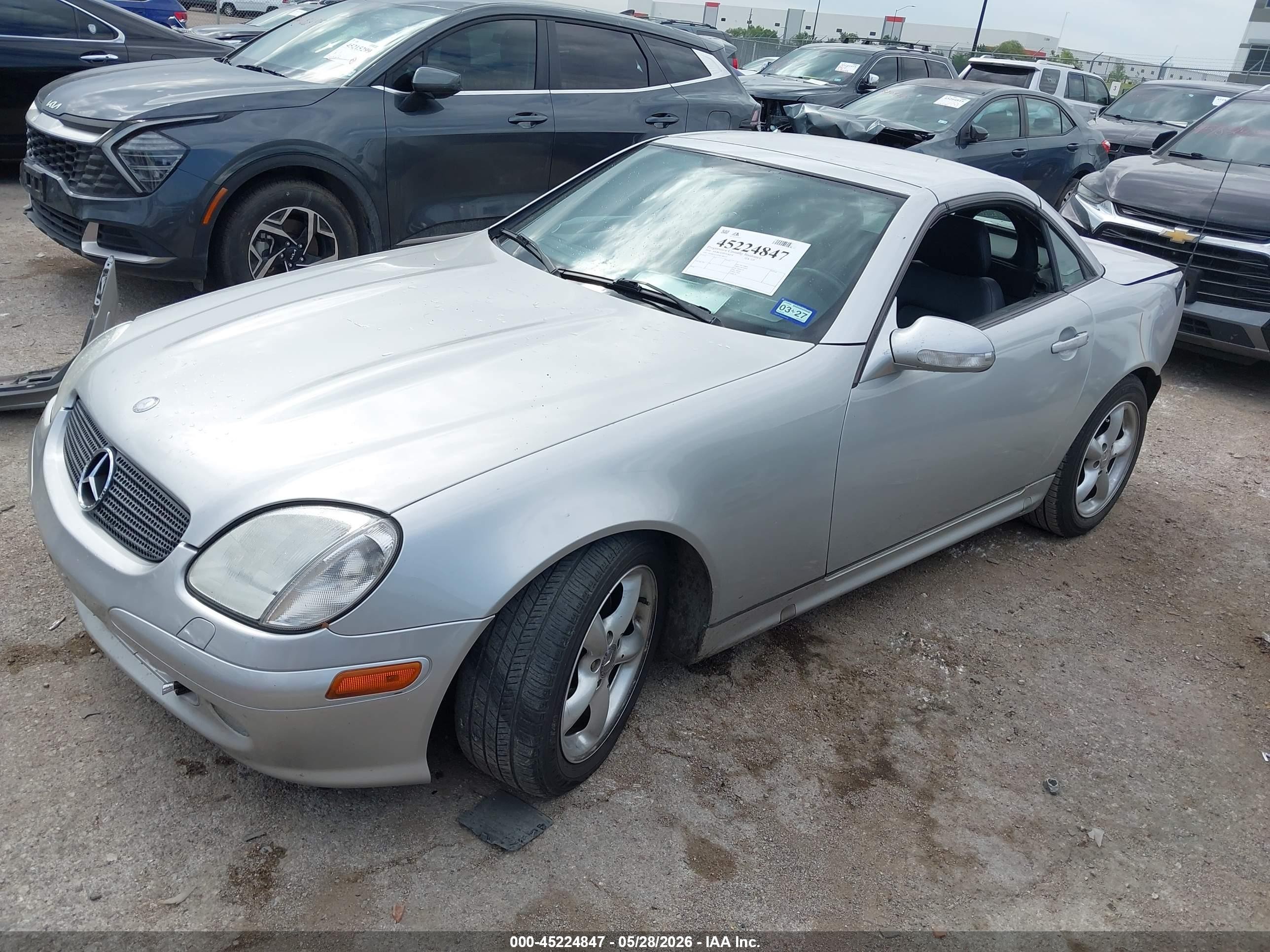 2004 Mercedes-benz Slk 320   Серебряный vin: WDBKK65F94F300477