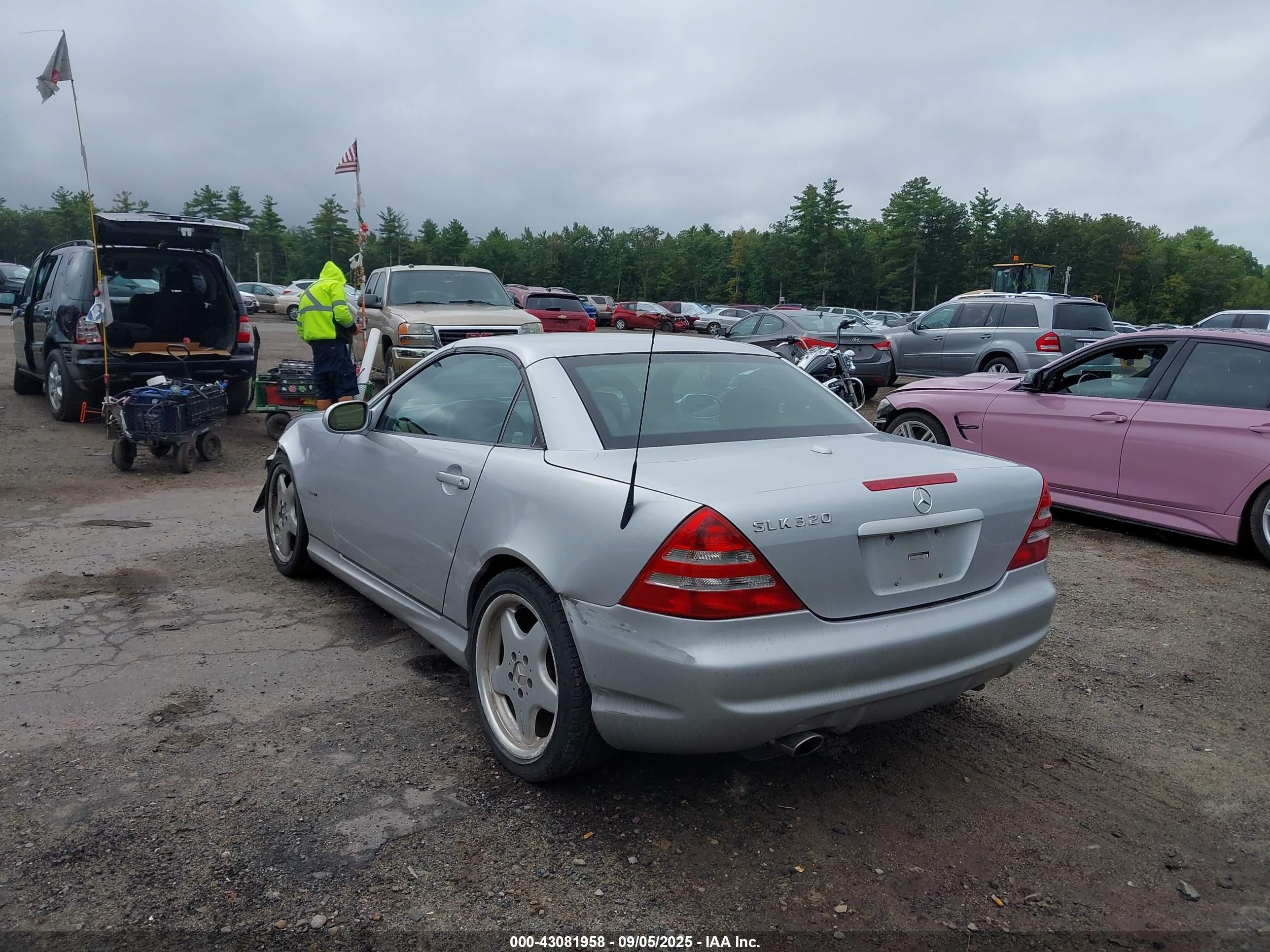 2001 Mercedes-benz Slk 320   Silver vin: WDBKK65FX1F181446