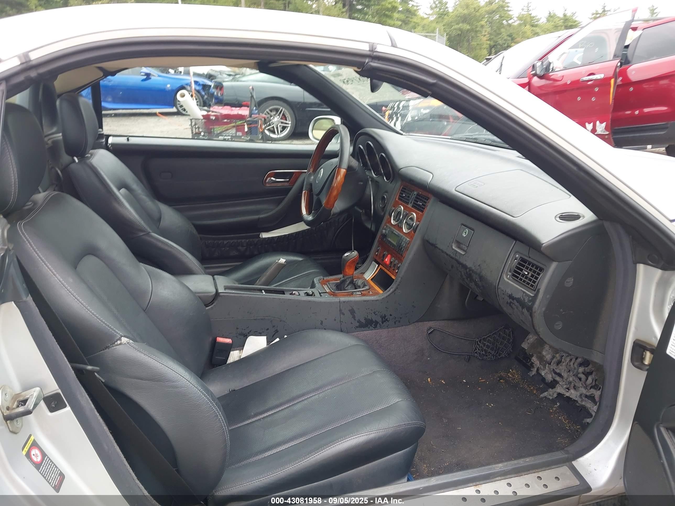2001 Mercedes-benz Slk 320   Silver vin: WDBKK65FX1F181446