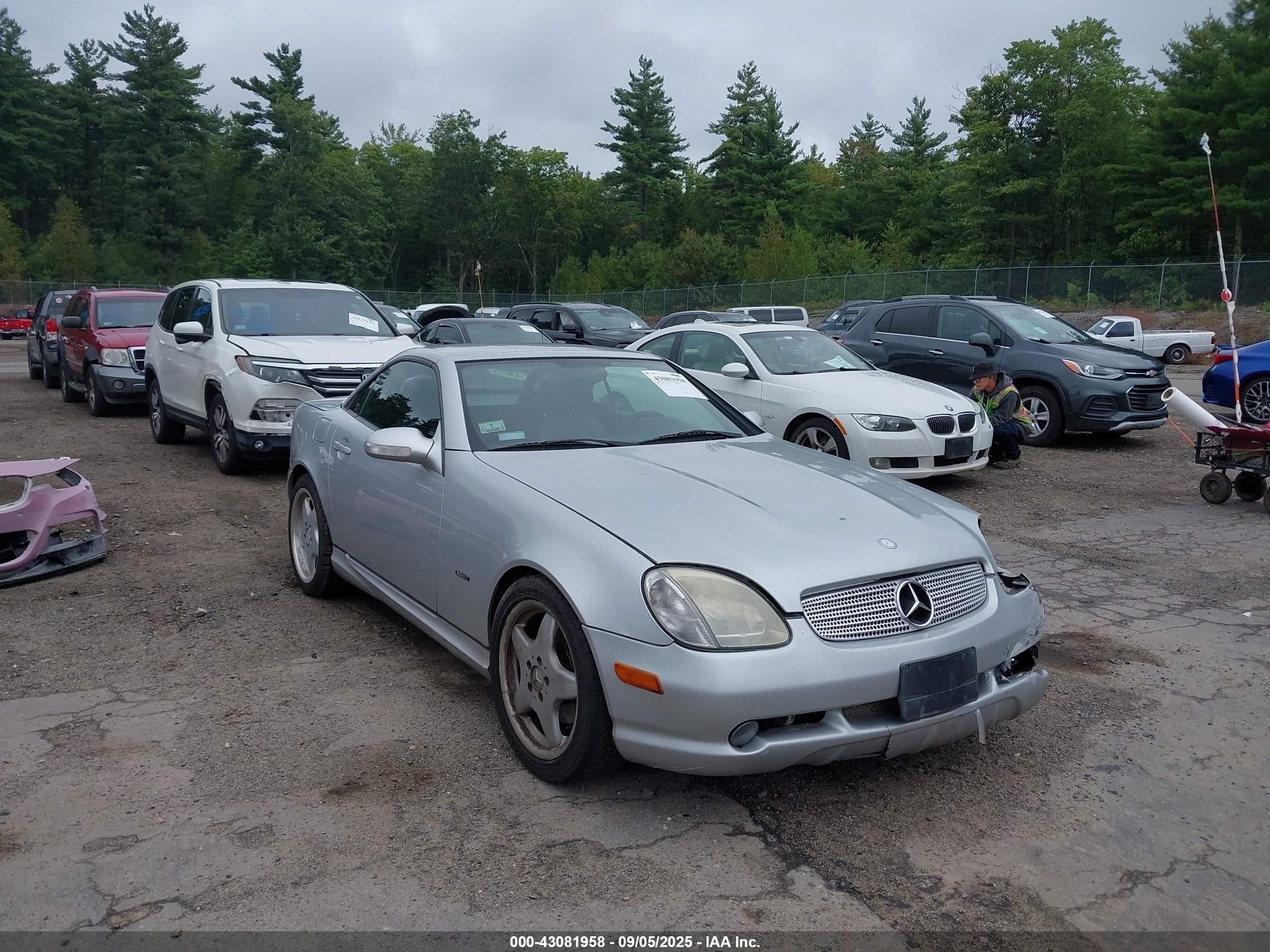 2001 Mercedes-benz Slk 320   Silver vin: WDBKK65FX1F181446