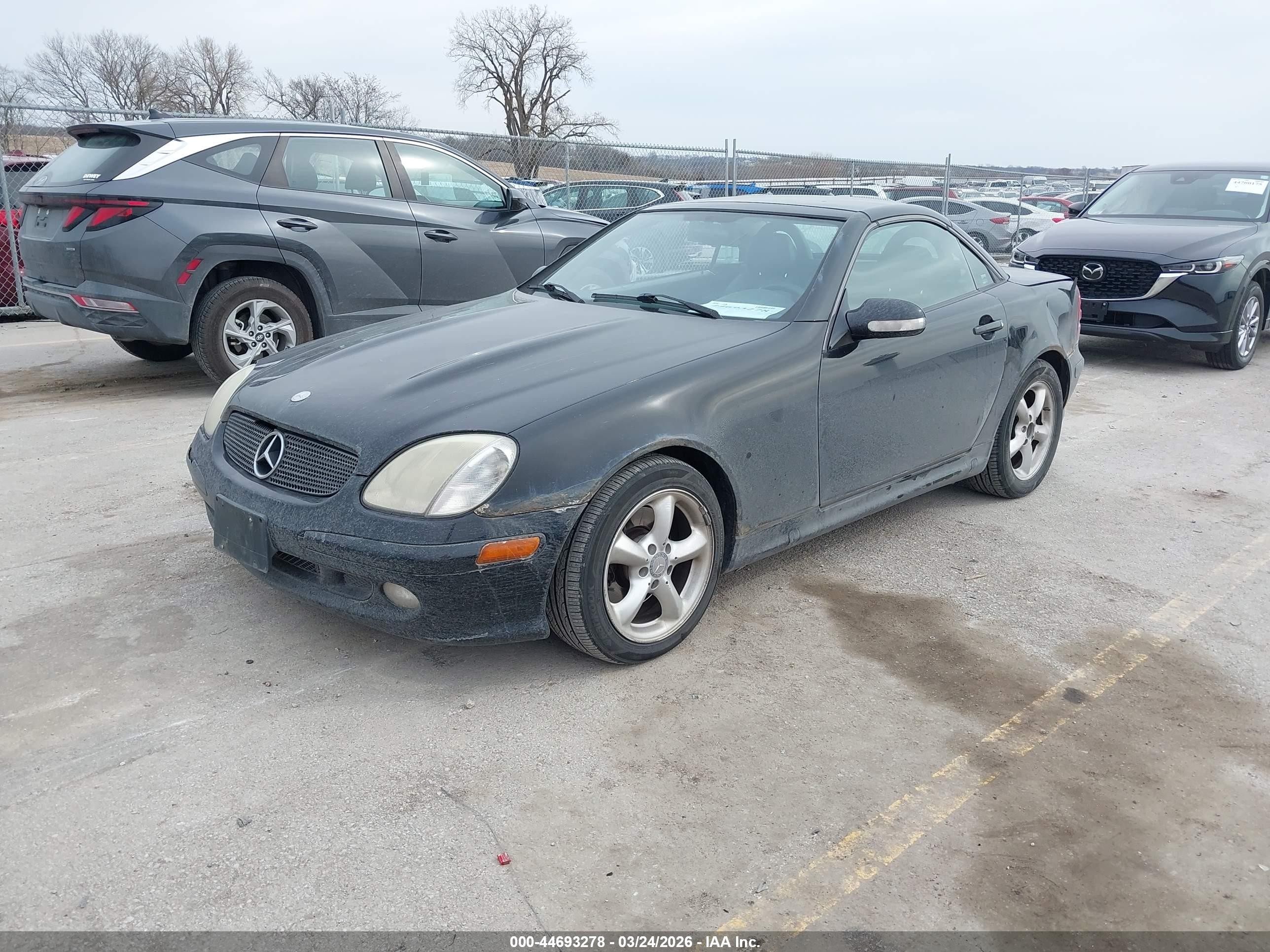 2001 Mercedes-benz Slk 320   Black vin: WDBKK65FX1F184251