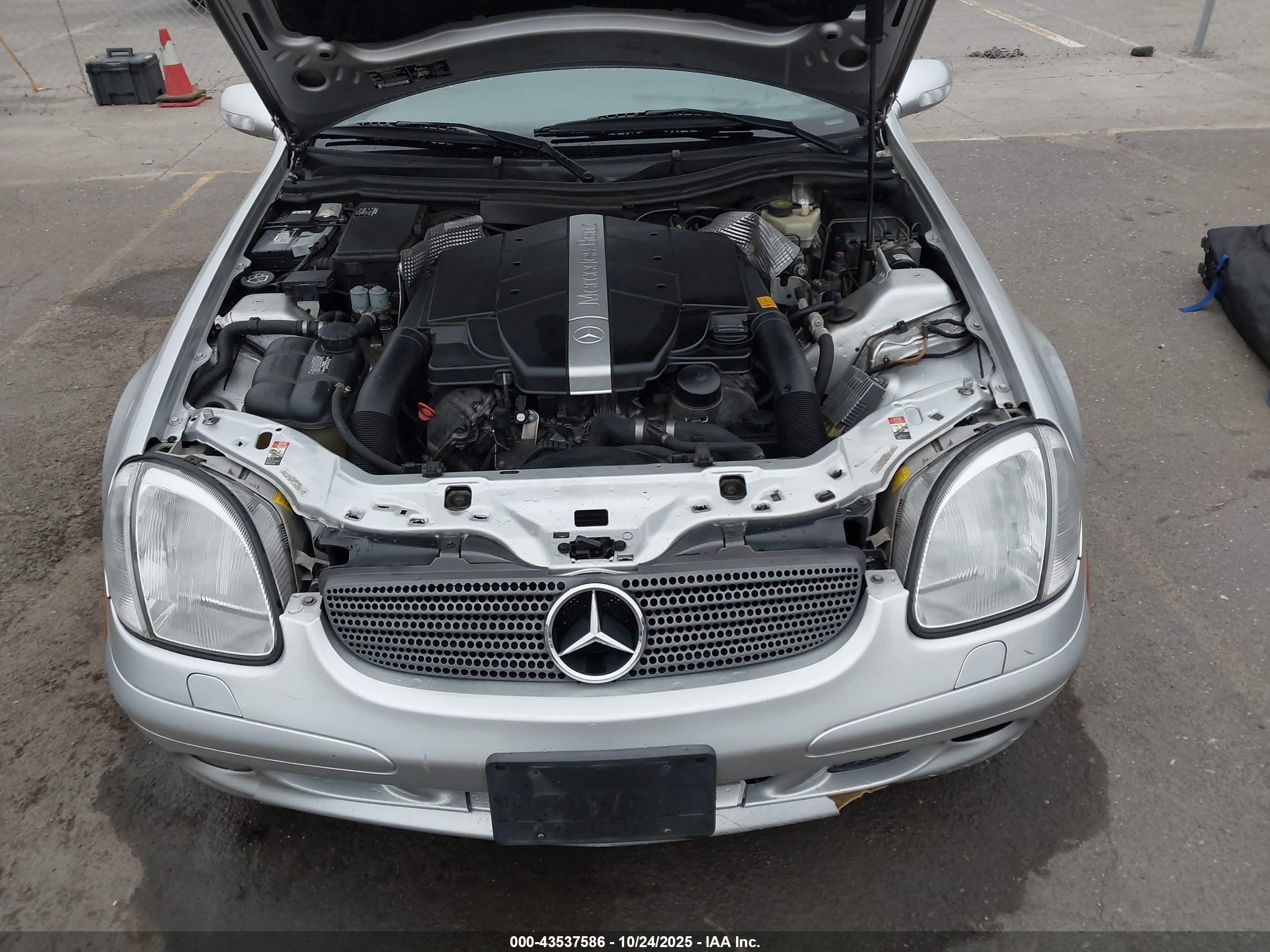 2001 Mercedes-benz Slk 320   Silver vin: WDBKK65FX1F187022