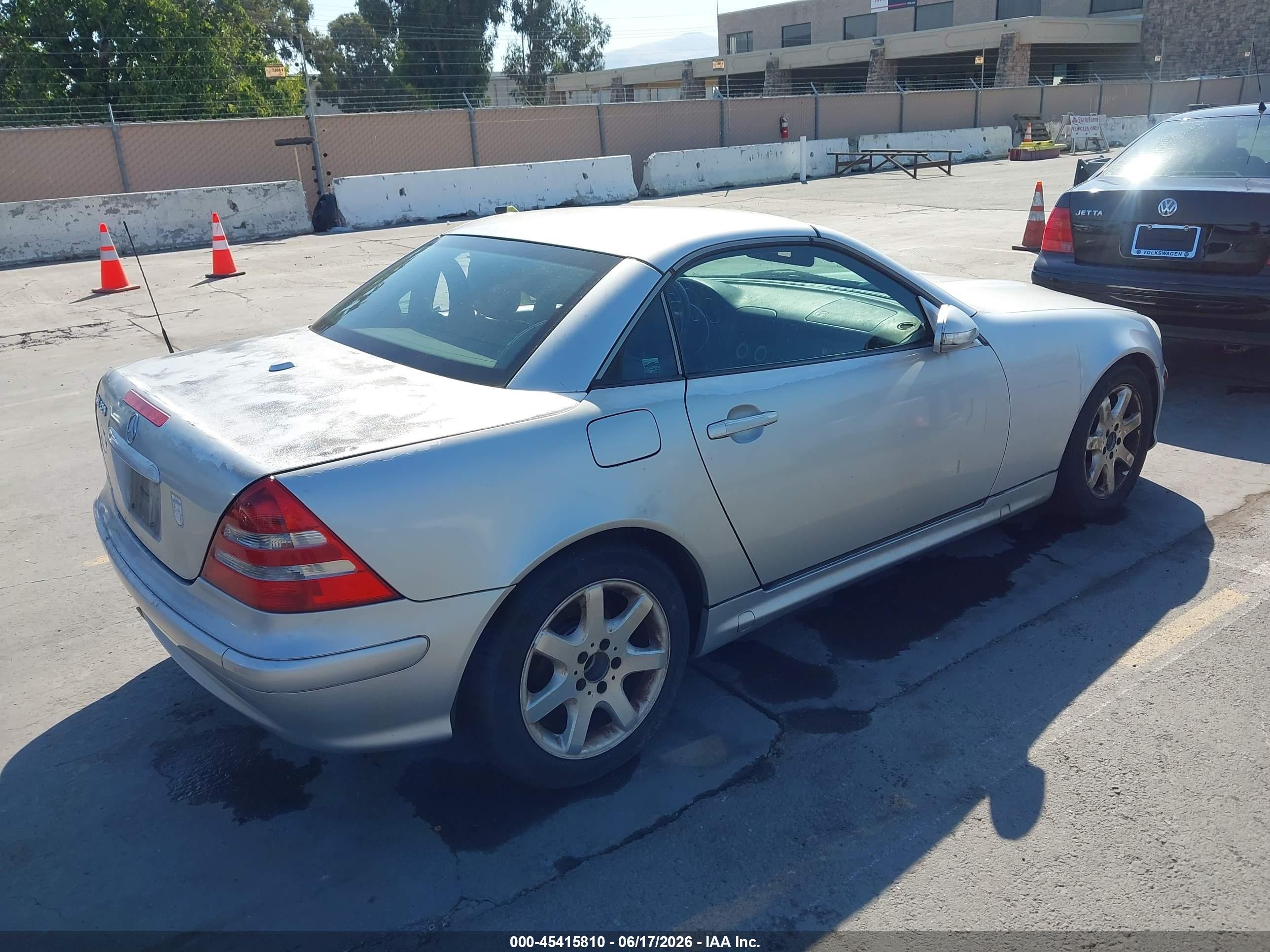 2001 Mercedes-benz Slk 320   Silver vin: WDBKK65FX1F204479