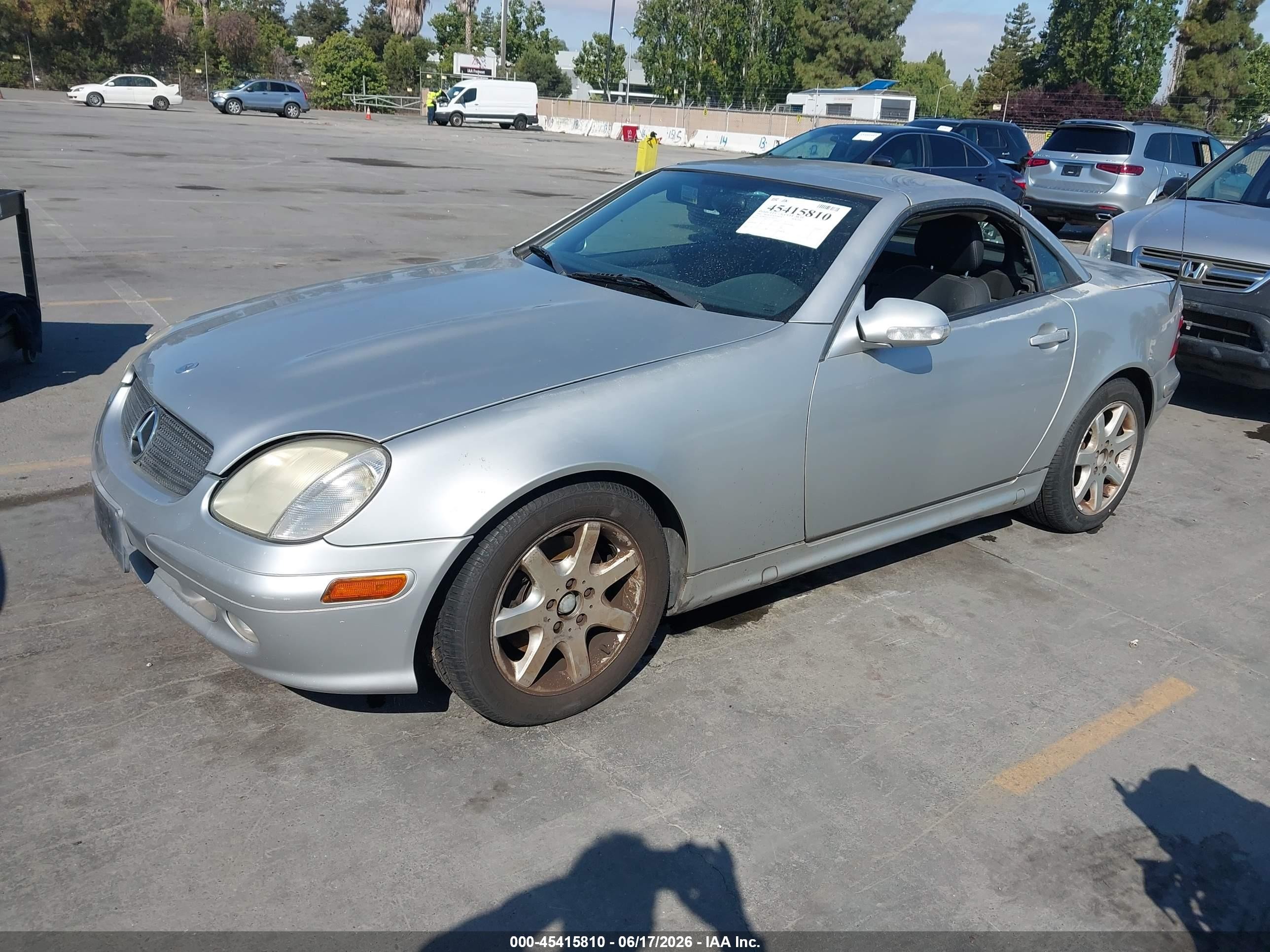 2001 Mercedes-benz Slk 320   Silver vin: WDBKK65FX1F204479