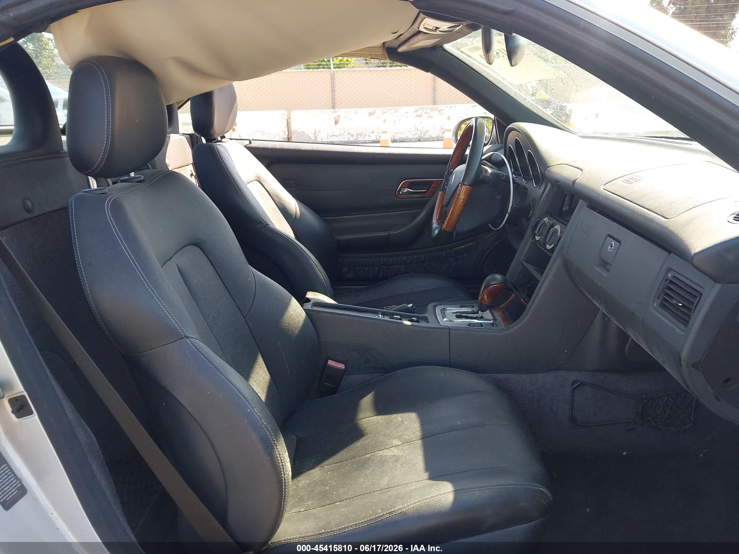 2001 Mercedes-benz Slk 320   Silver vin: WDBKK65FX1F204479