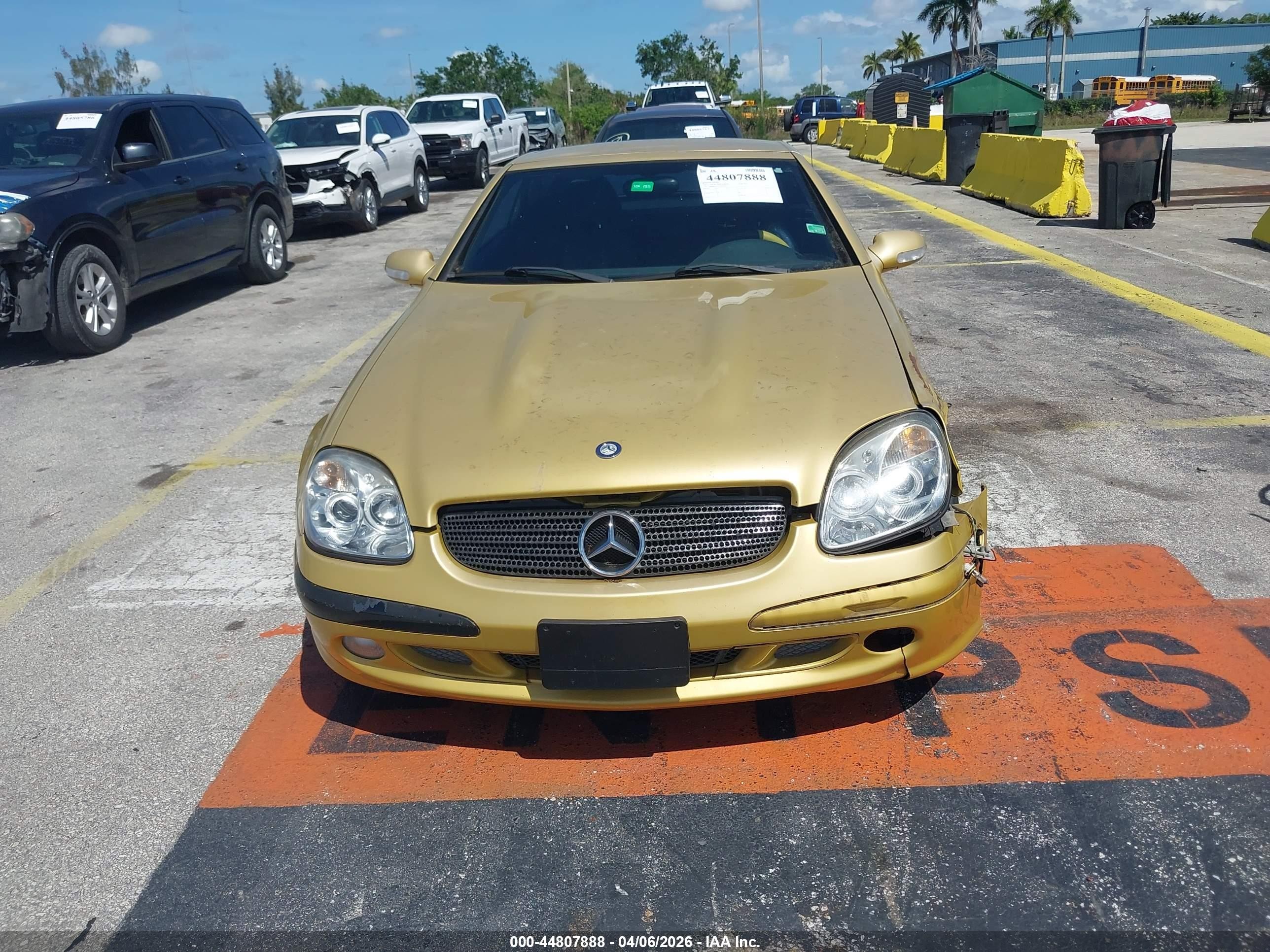 2001 Mercedes-benz Slk 320   Yellow vin: WDBKK65FX1F209519