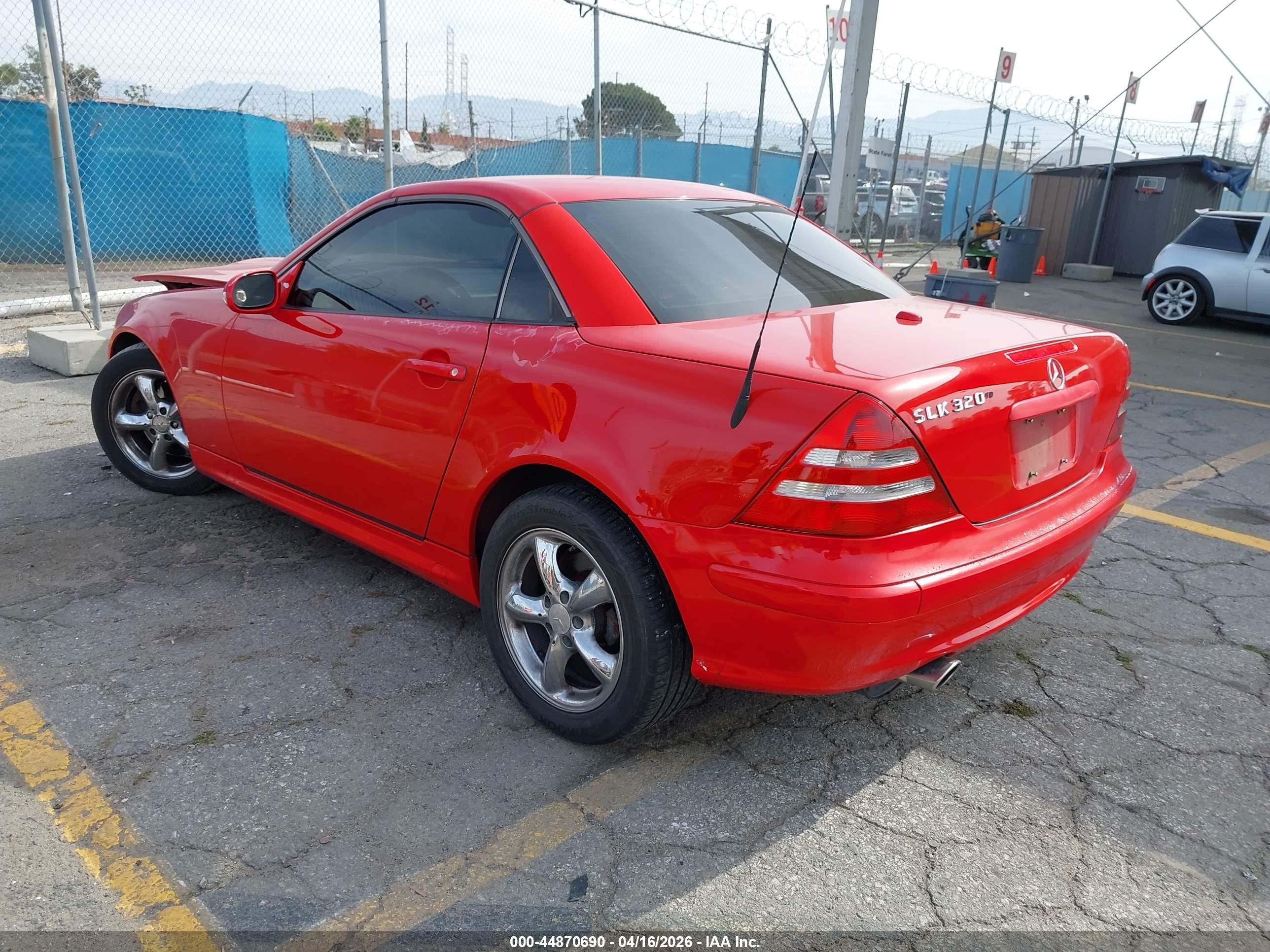 2001 Mercedes-benz Slk 320   Red vin: WDBKK65FX1F216275
