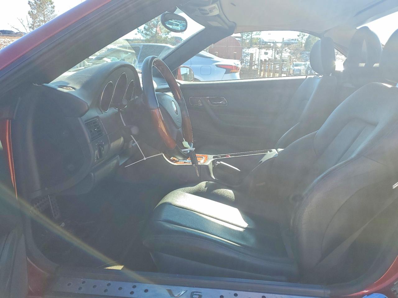 2004 Mercedes-benz Slk 320 Burgundy vin: WDBKK65FX4F306255