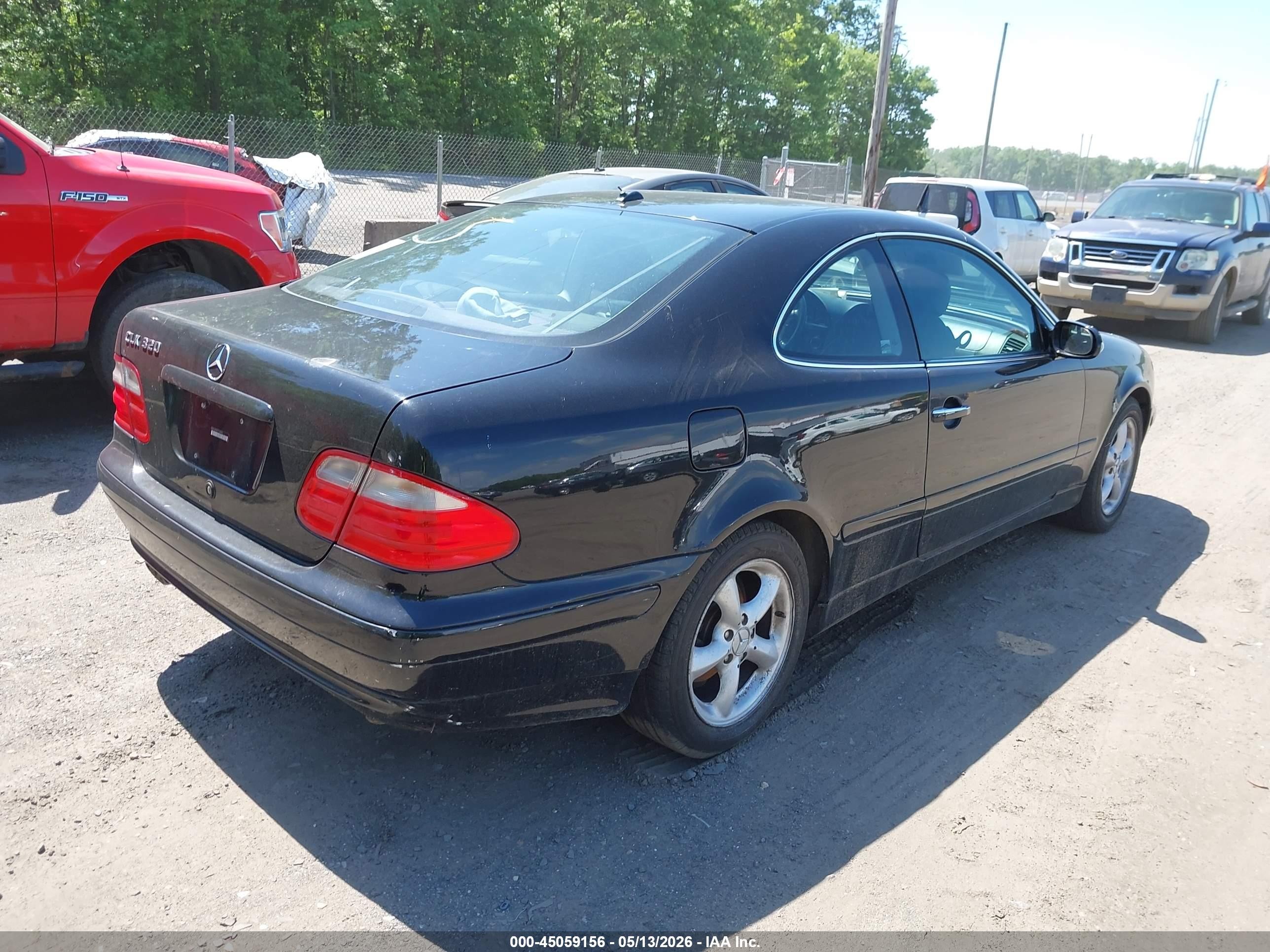 2001 Mercedes-benz Clk 320   Black vin: WDBLJ65G01F163540