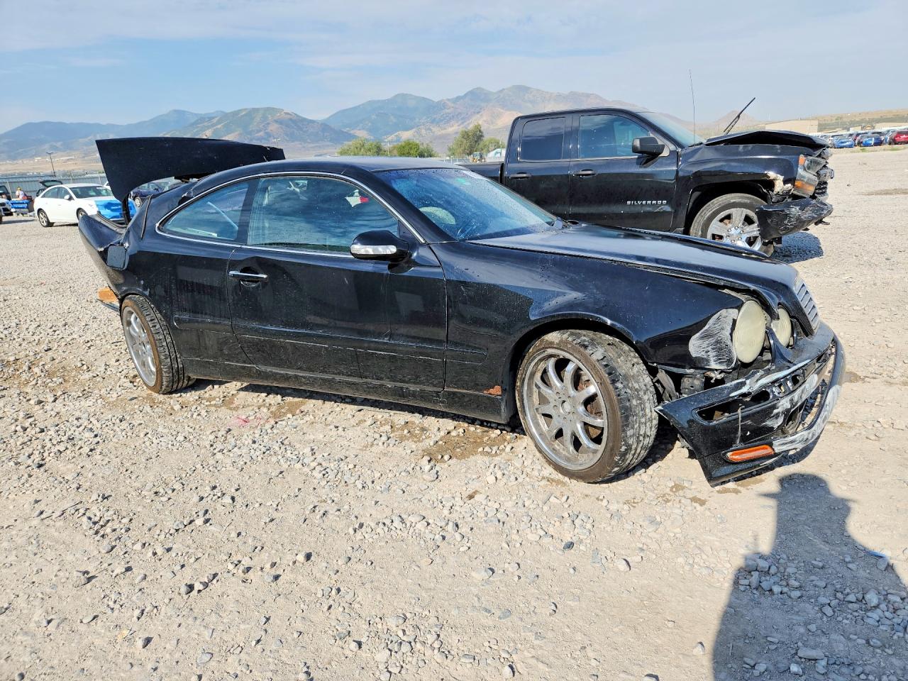 2002 Mercedes-benz Clk 320 Black vin: WDBLJ65G02F196927