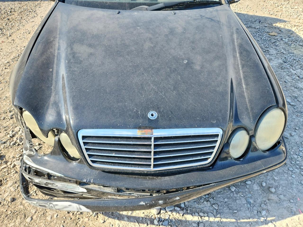 2002 Mercedes-benz Clk 320 Black vin: WDBLJ65G02F196927