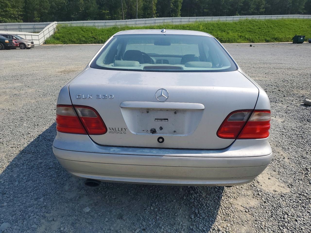 2000 Mercedes-benz Clk 320 Silver vin: WDBLJ65G0YF121024