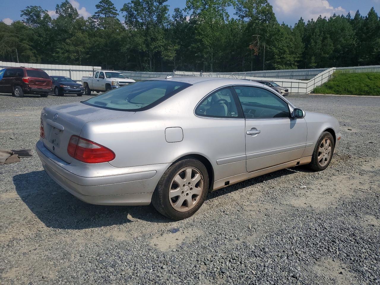 2000 Mercedes-benz Clk 320 Silver vin: WDBLJ65G0YF121024