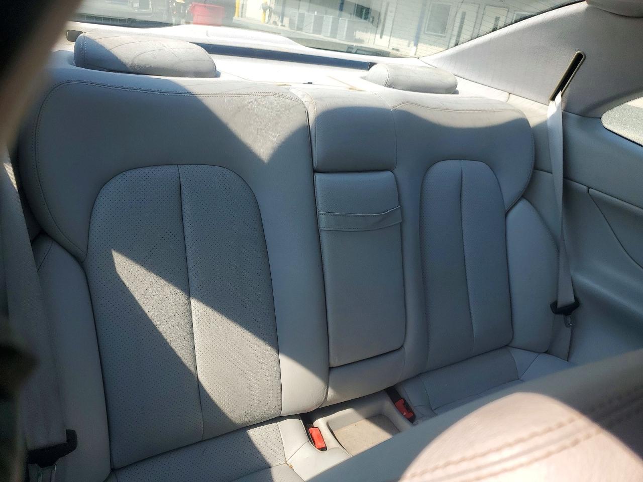 2000 Mercedes-benz Clk 320 Silver vin: WDBLJ65G0YF121024