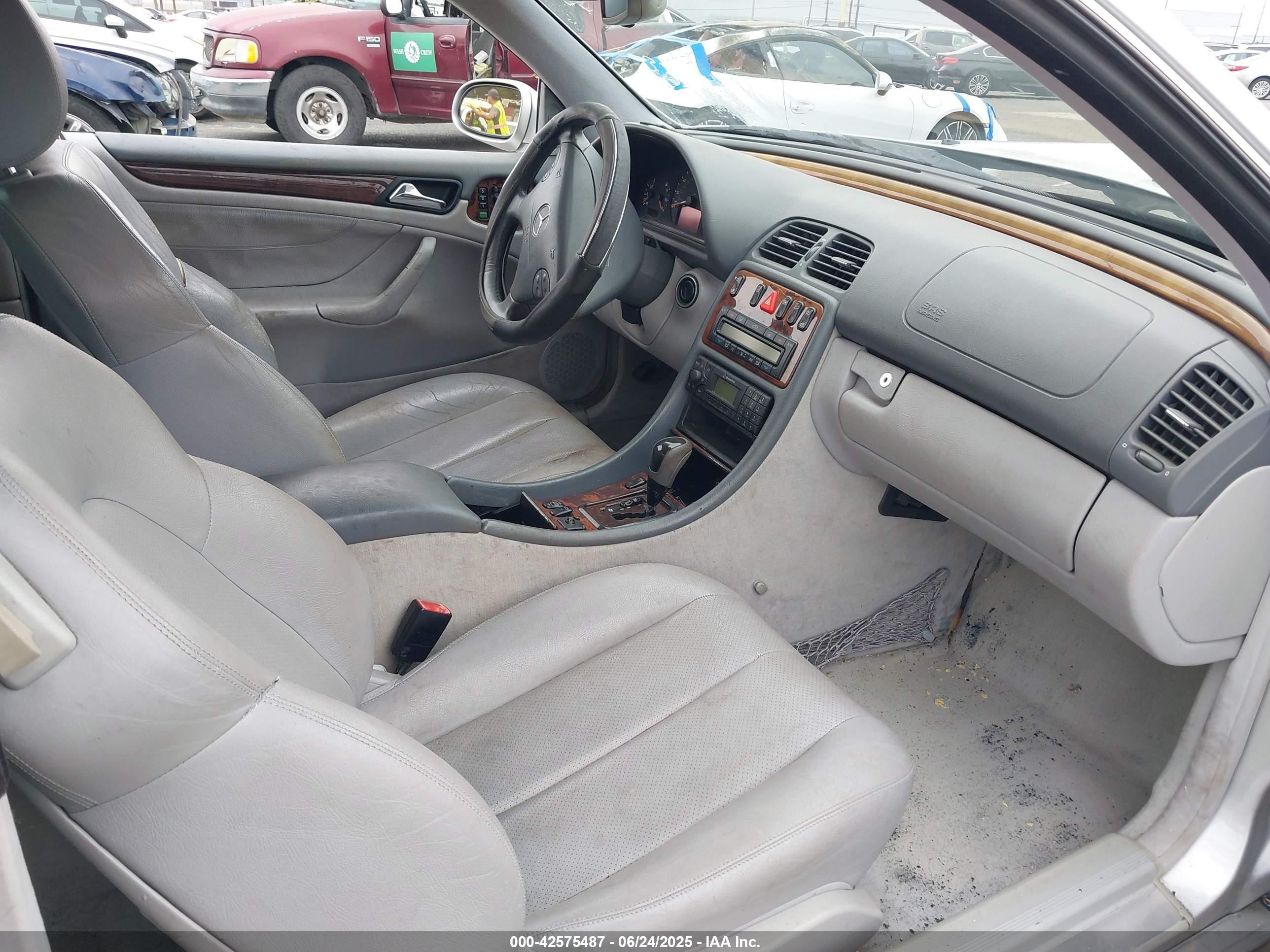 2002 Mercedes-benz Clk 320   Silver vin: WDBLJ65G12F197990