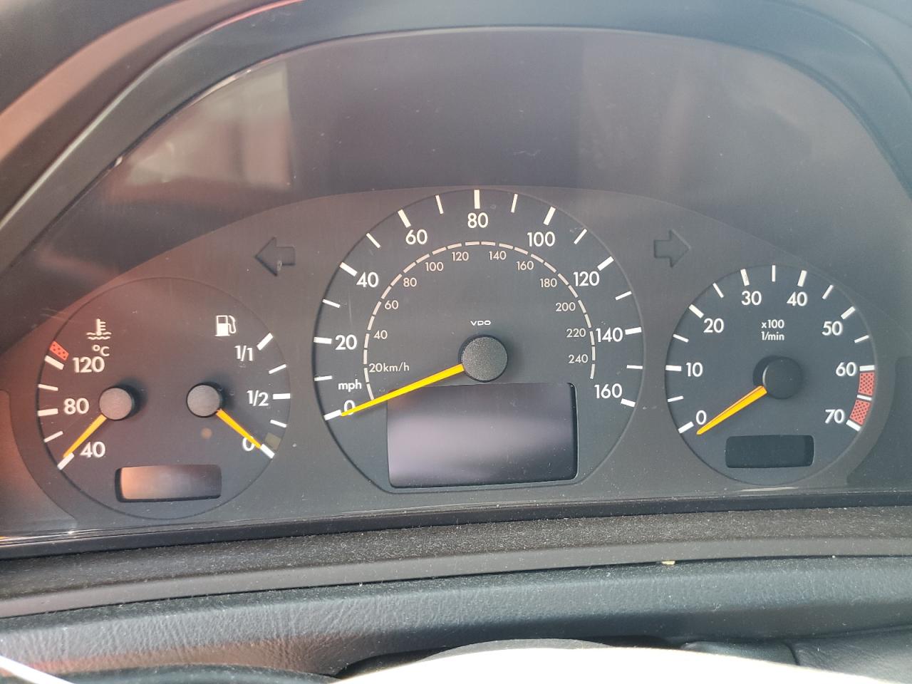 2002 Mercedes-benz Clk 320 Black vin: WDBLJ65G12F198461