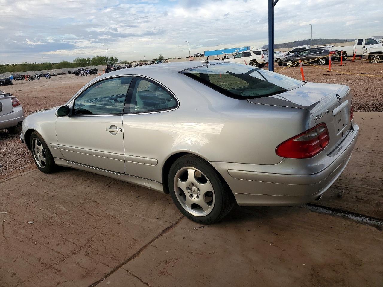 2002 Mercedes-benz Clk 320 Silver vin: WDBLJ65G12T109084