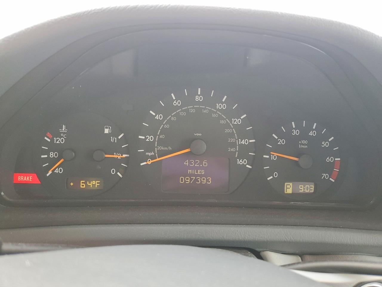 2002 Mercedes-benz Clk 320 Silver vin: WDBLJ65G12T109084