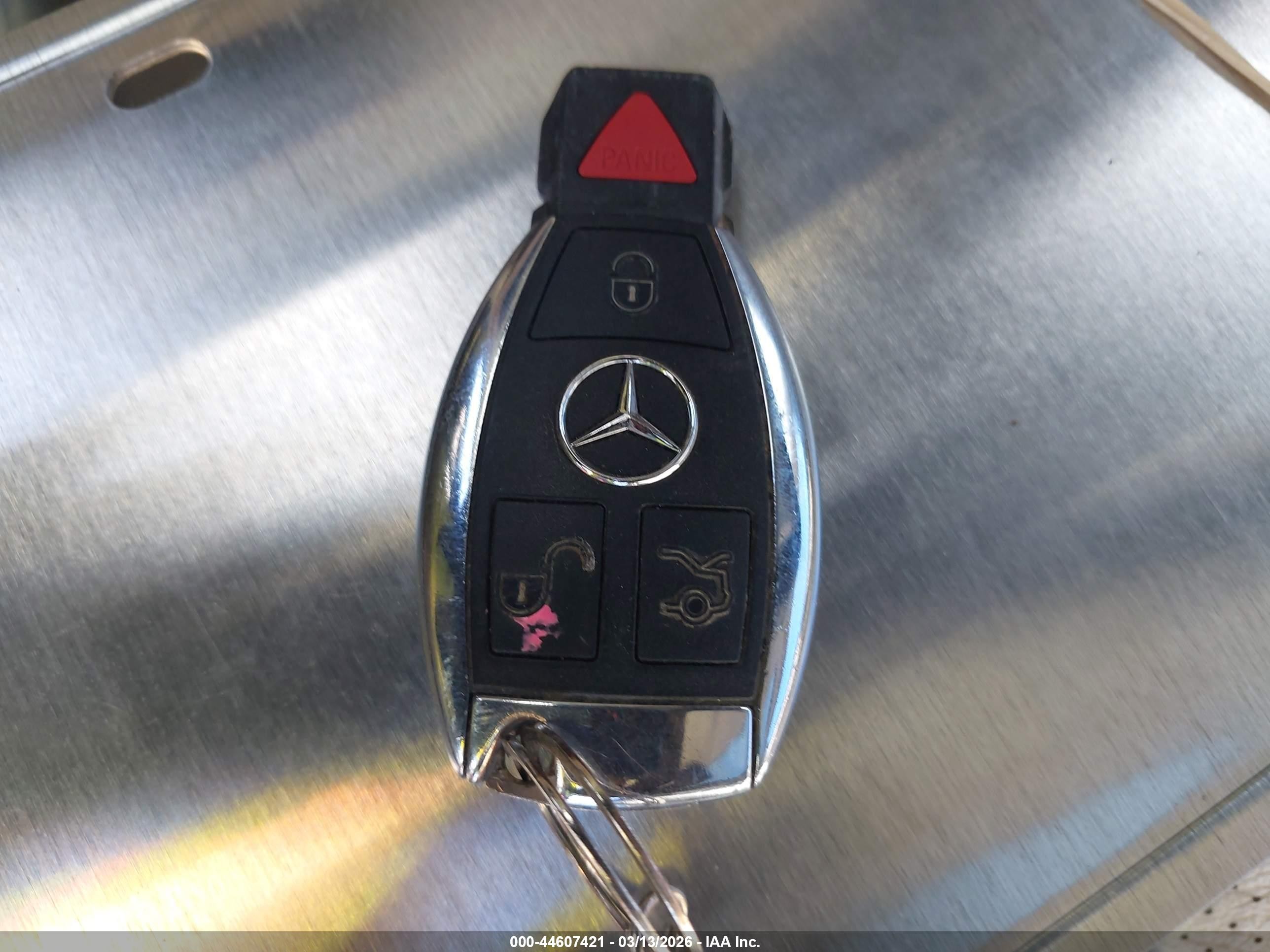 2000 Mercedes-benz Clk 320   Blue vin: WDBLJ65G1YF119136