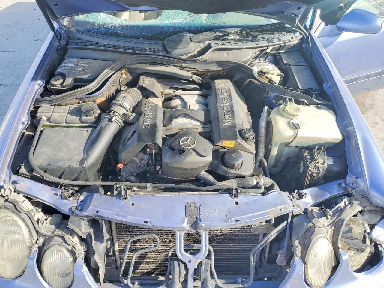1999 Mercedes-benz Clk 320 Blue vin: WDBLJ65G2XF085593