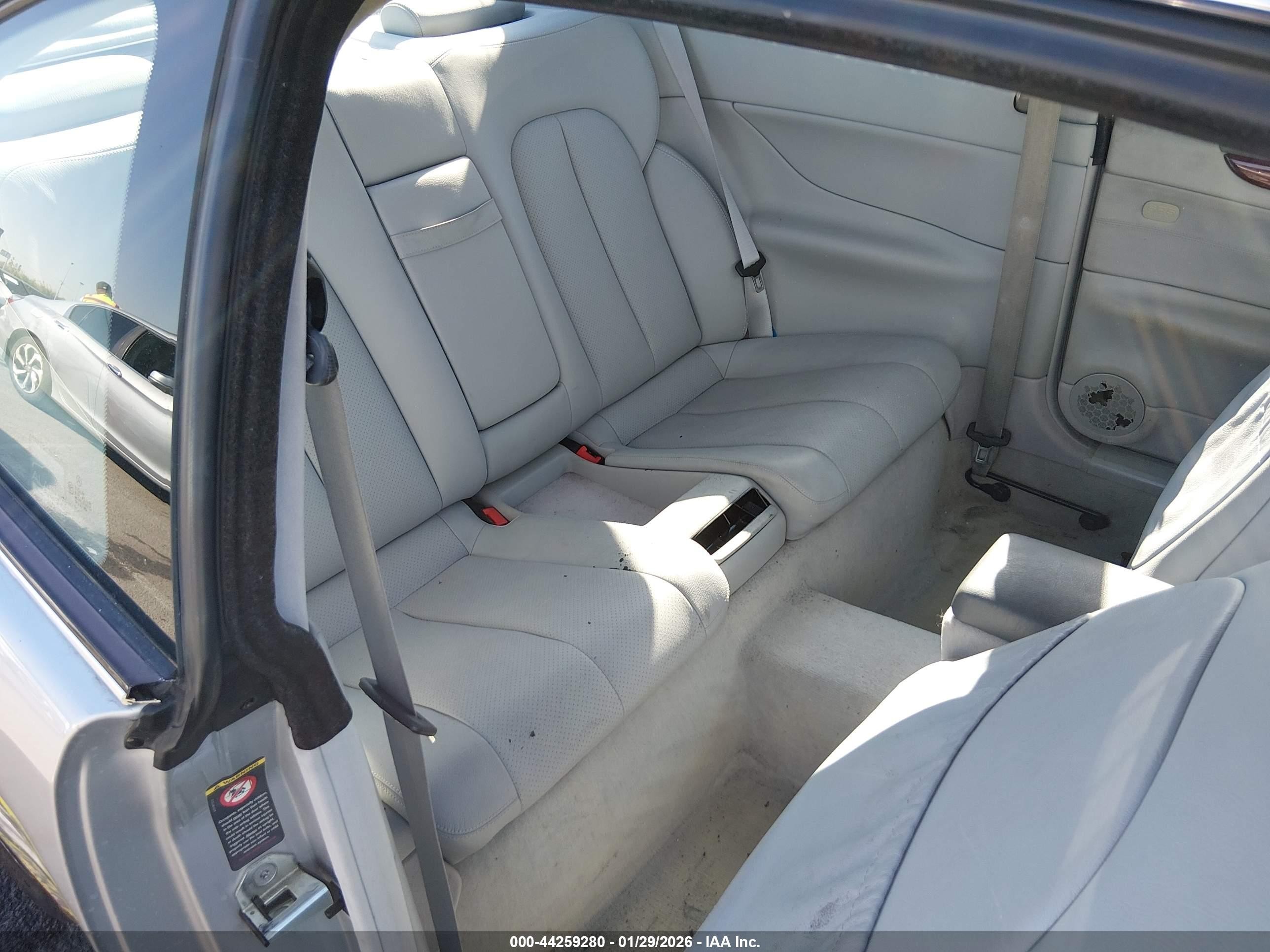 2000 Mercedes-benz Clk 320   Silver vin: WDBLJ65G2YF149732