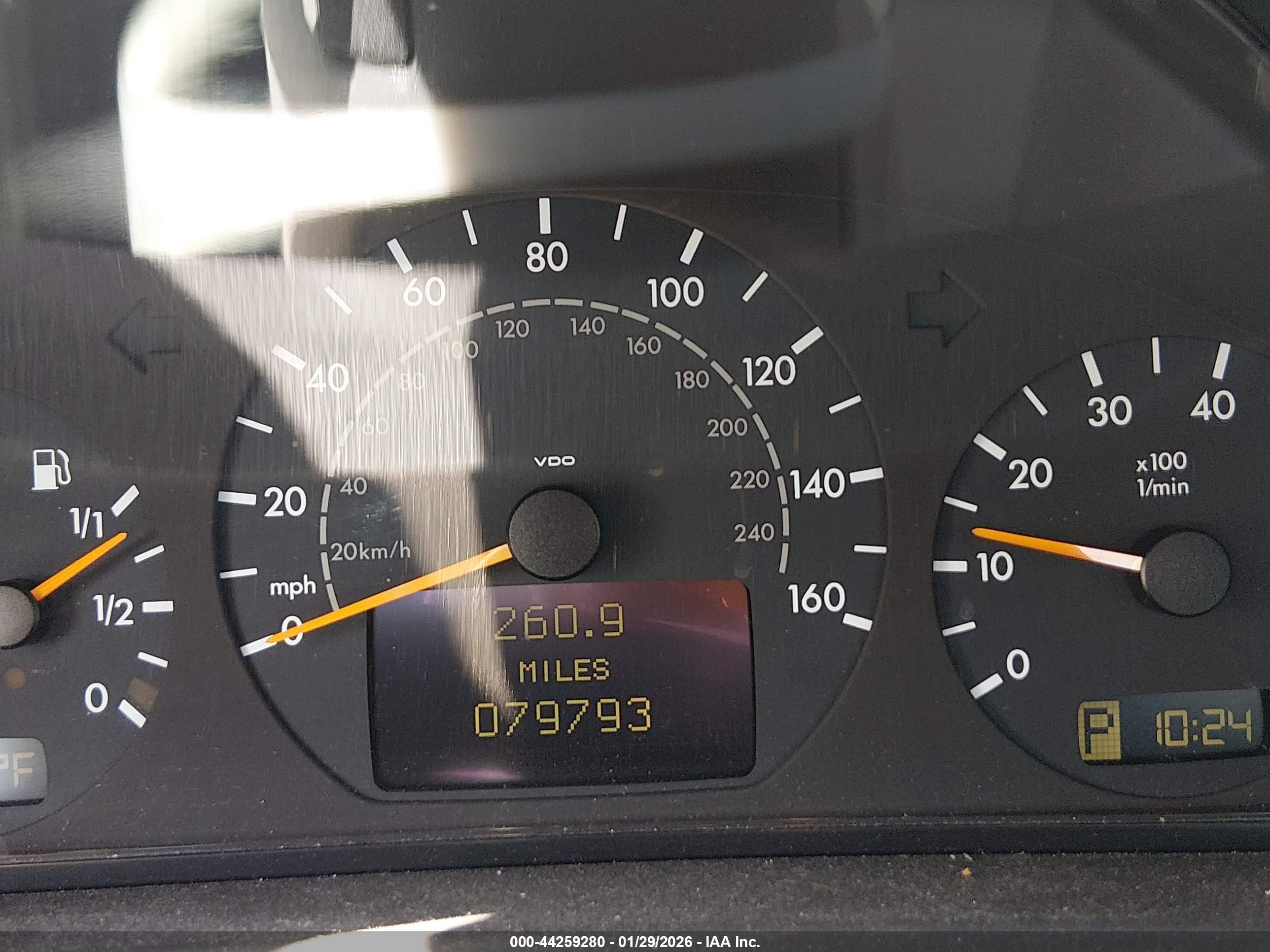 2000 Mercedes-benz Clk 320   Silver vin: WDBLJ65G2YF149732