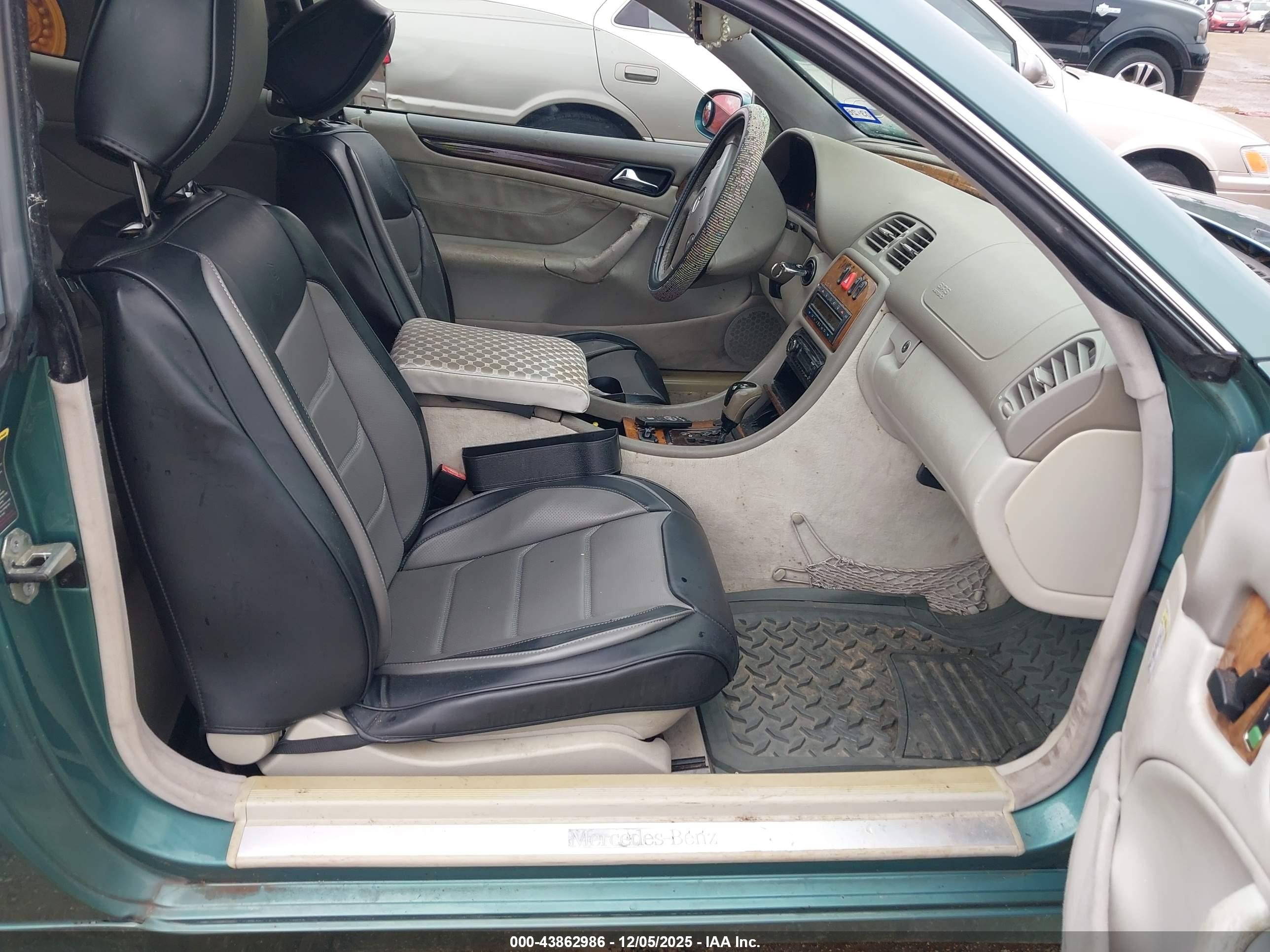 2002 Mercedes-benz Clk 320   Green vin: WDBLJ65G32T111421