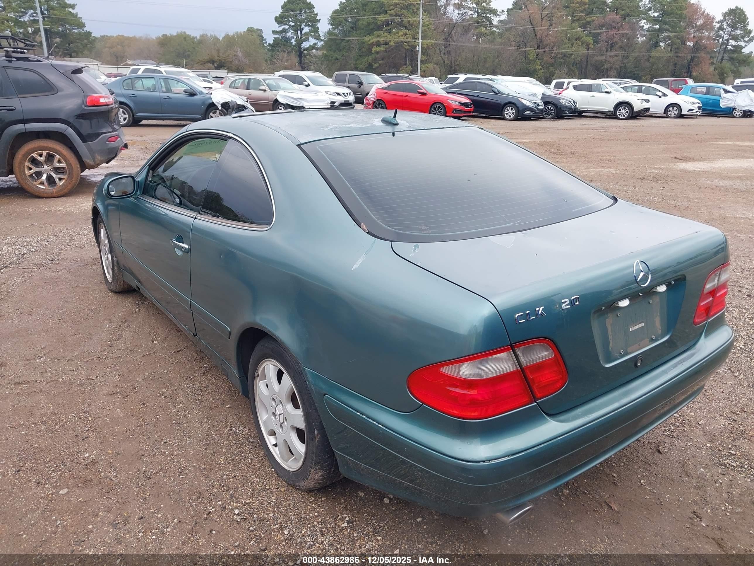 2002 Mercedes-benz Clk 320   Green vin: WDBLJ65G32T111421